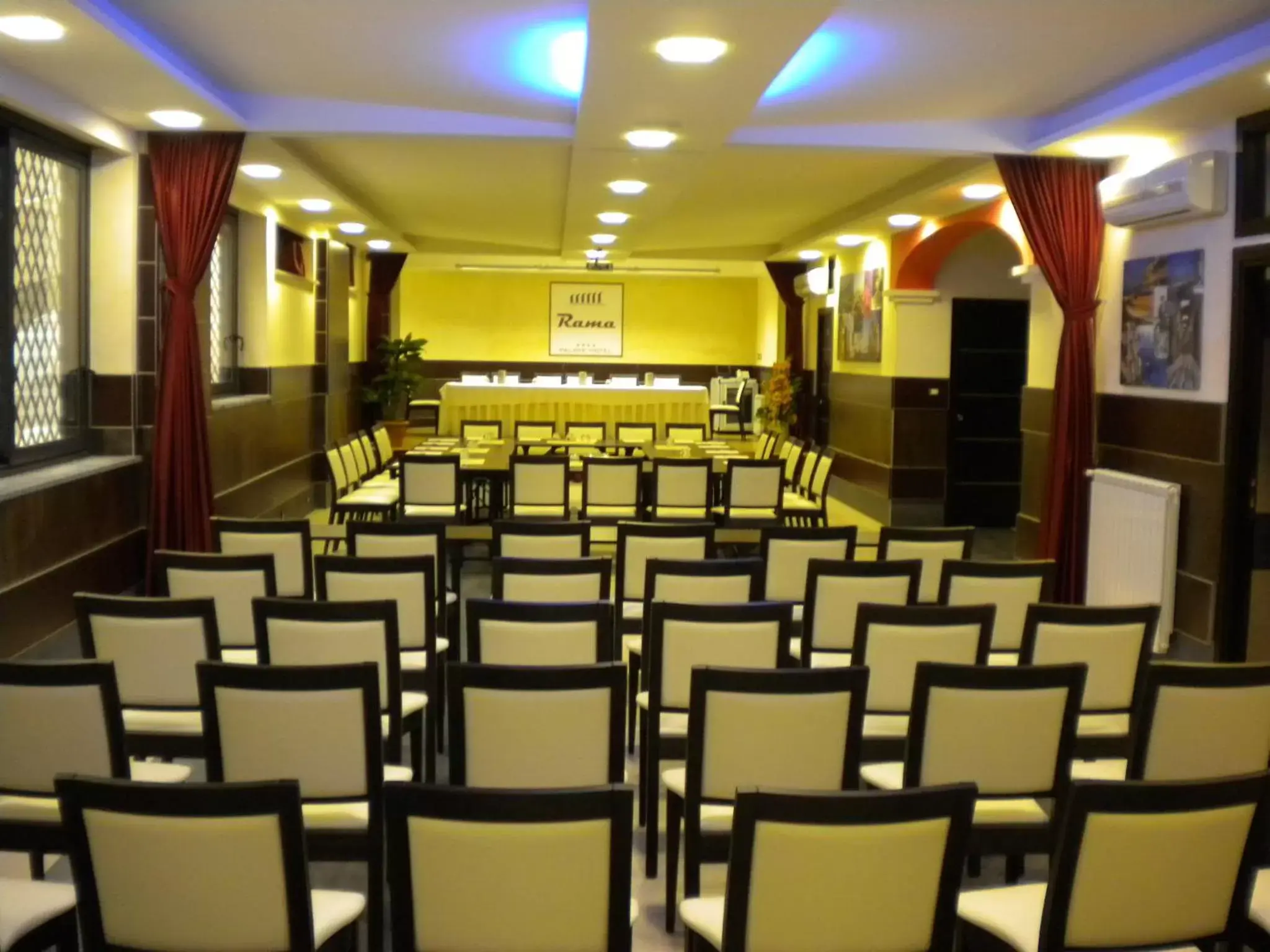 Business facilities in Rama Palace Hotel