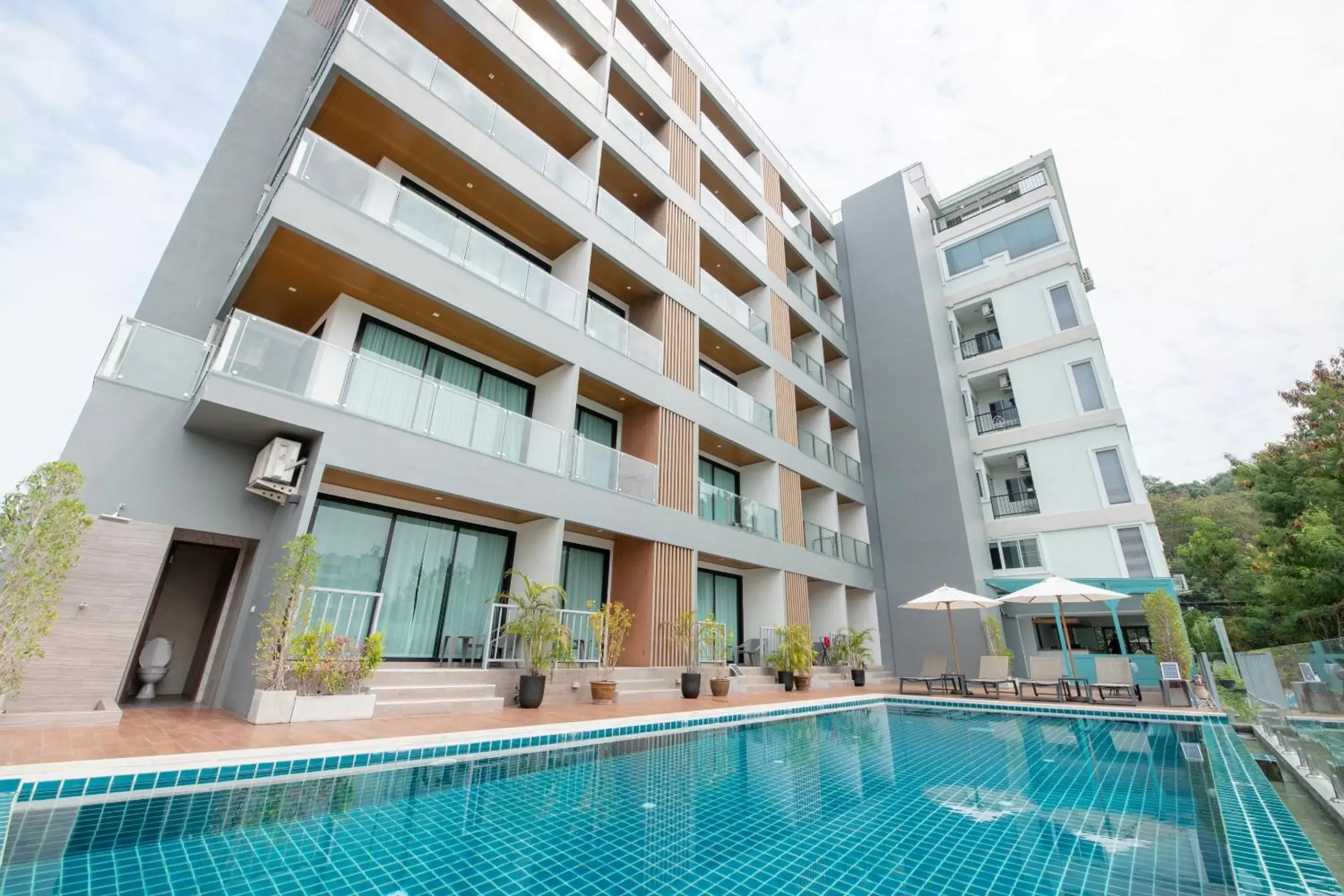 Swimming pool, Property Building in Blooming Hill Boutique Suites