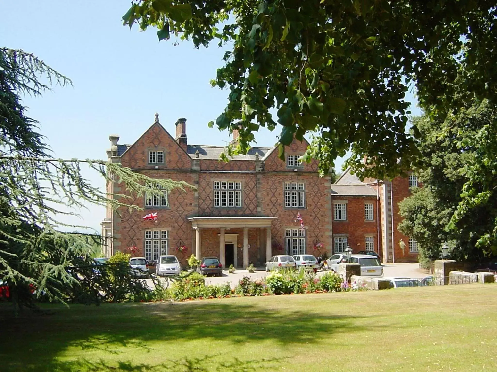 Facade/entrance, Property Building in Willington Hall Hotel