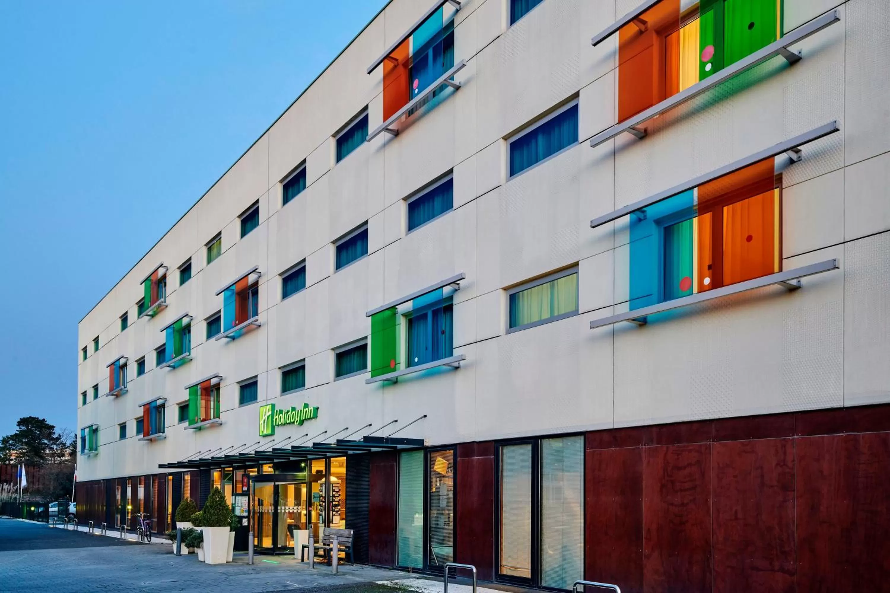 Property building in Holiday Inn Bordeaux Sud - Pessac by IHG