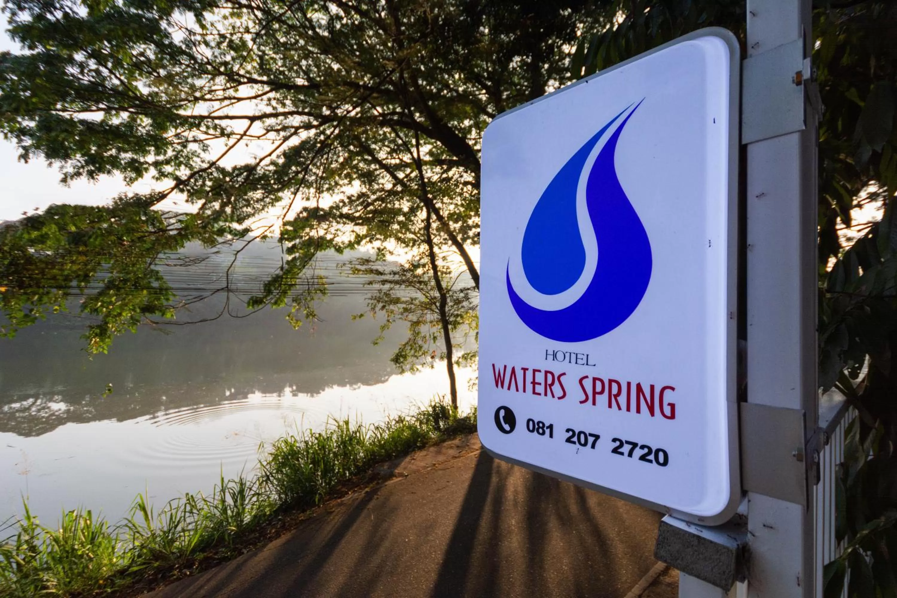 Facade/entrance in Waters Spring