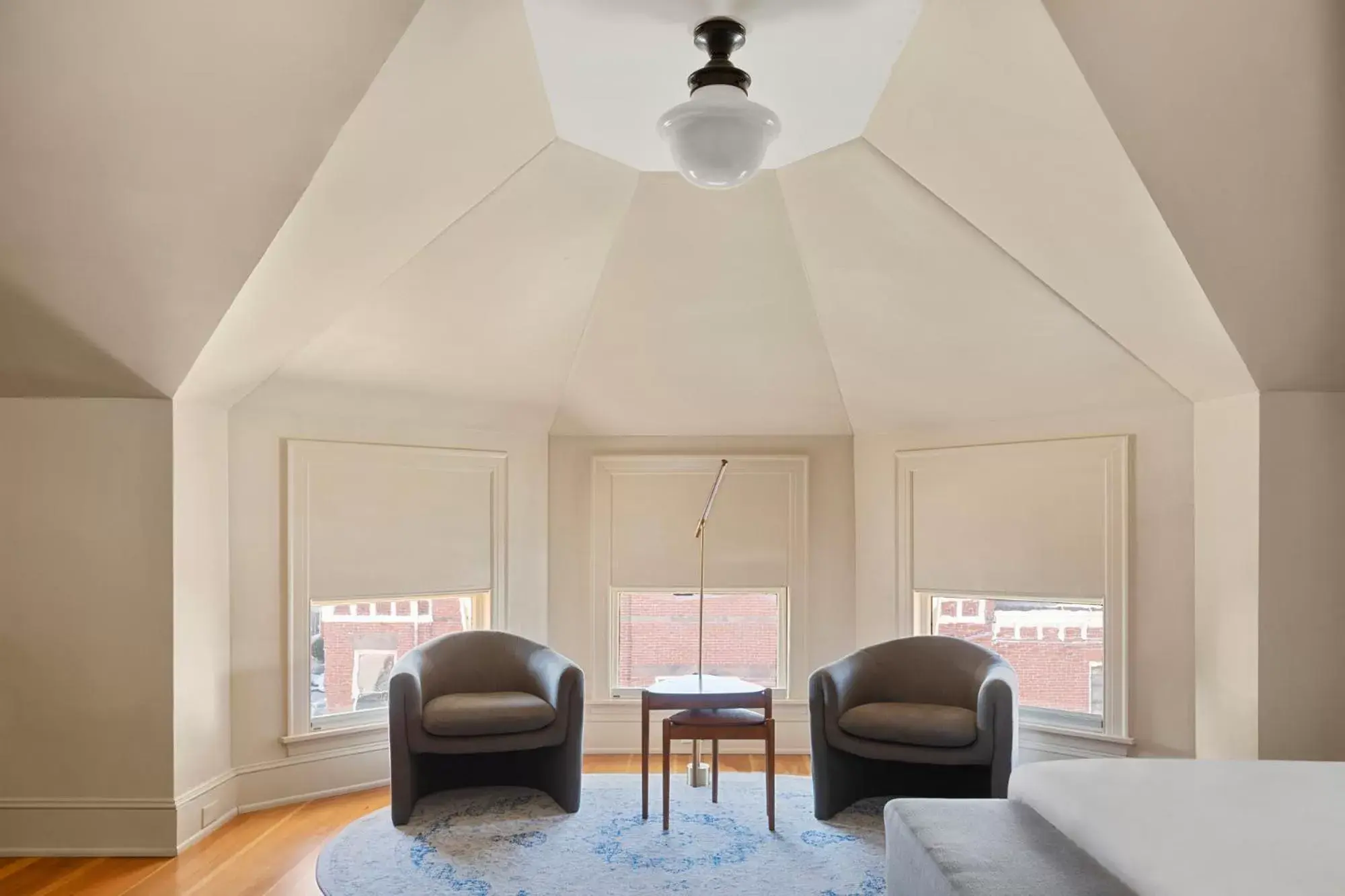 Bedroom, Seating Area in The Francis Hotel