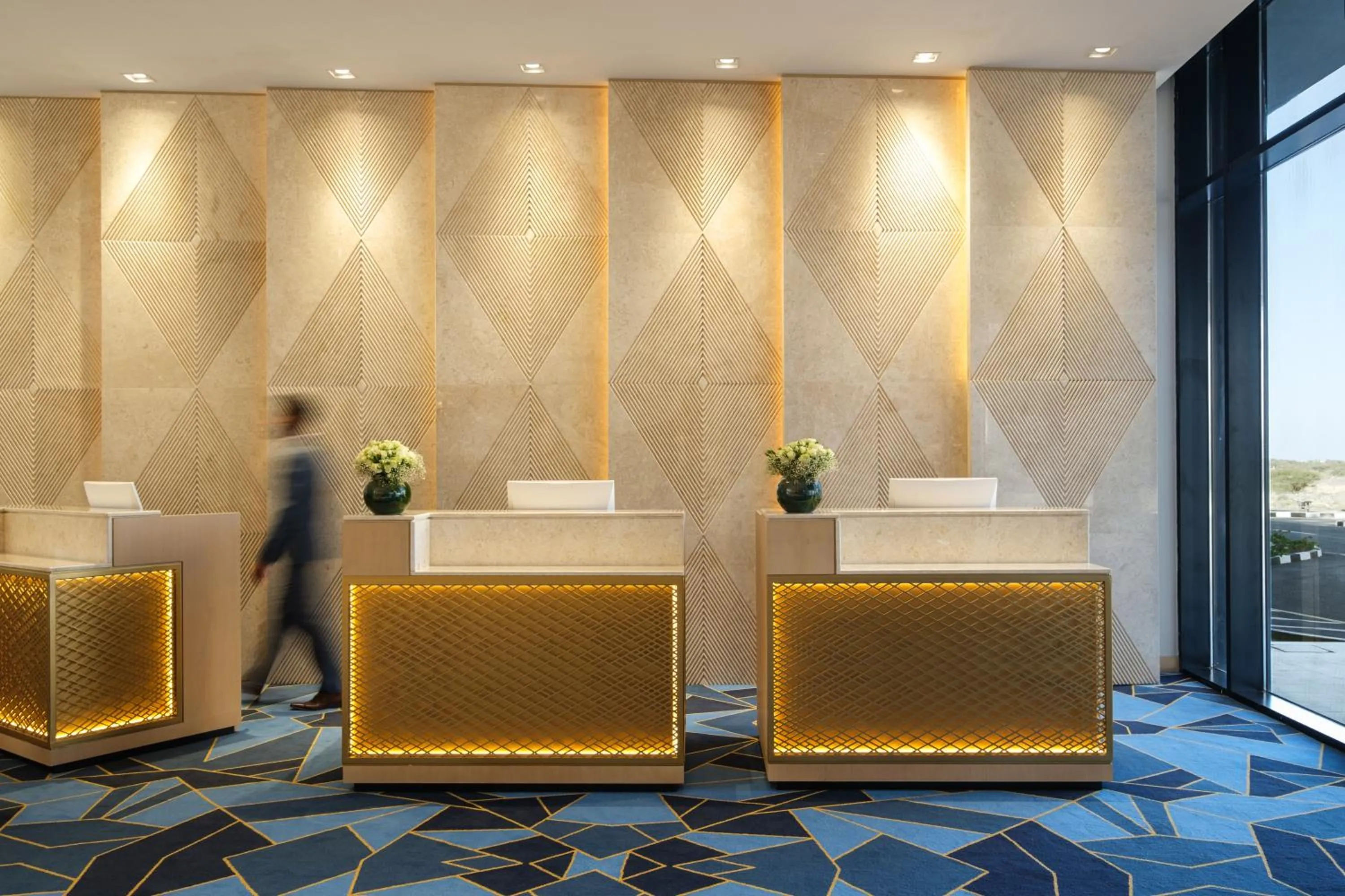 Lobby or reception in Maani Muscat Hotel & Apartments