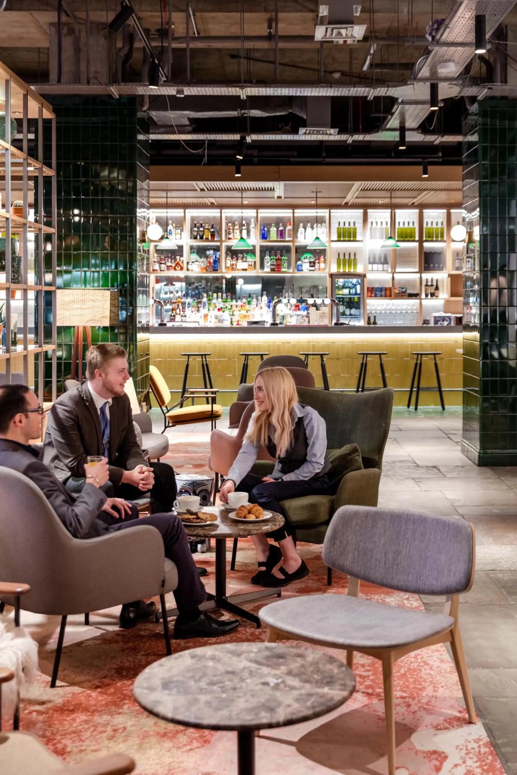 Lounge or bar in Novotel York Centre