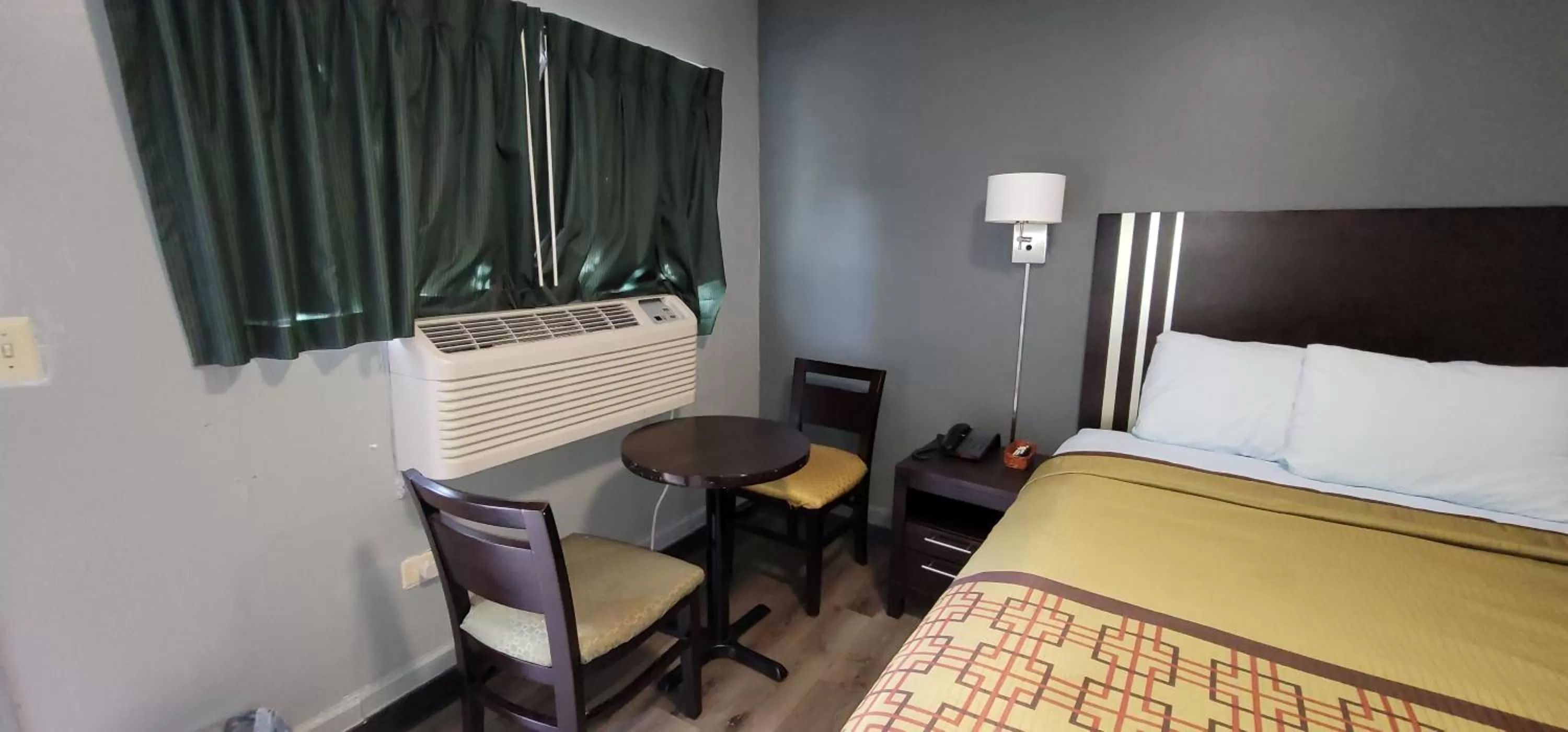 Seating area in Rock Haven Motel