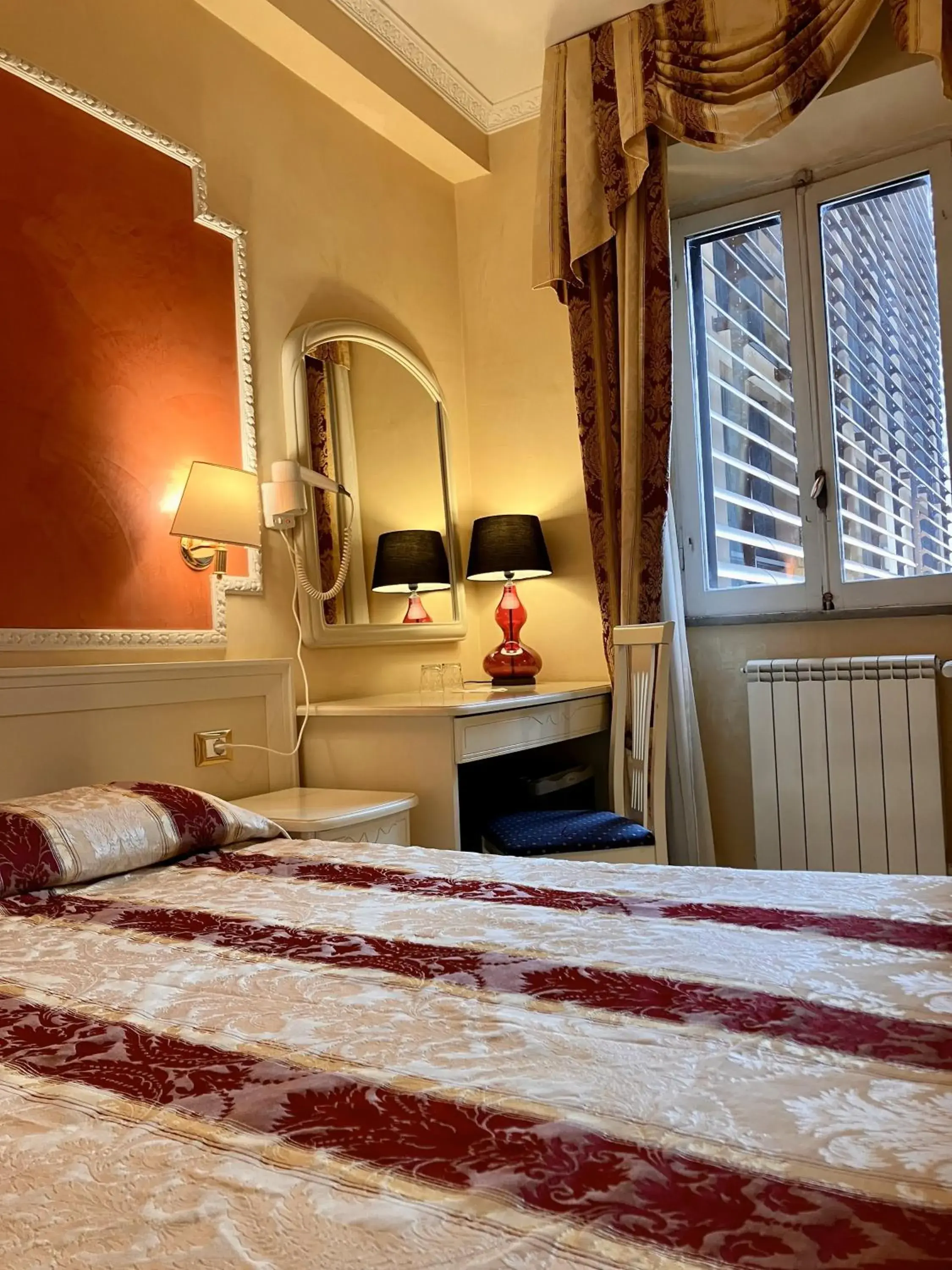 Bed in Hotel Erdarelli