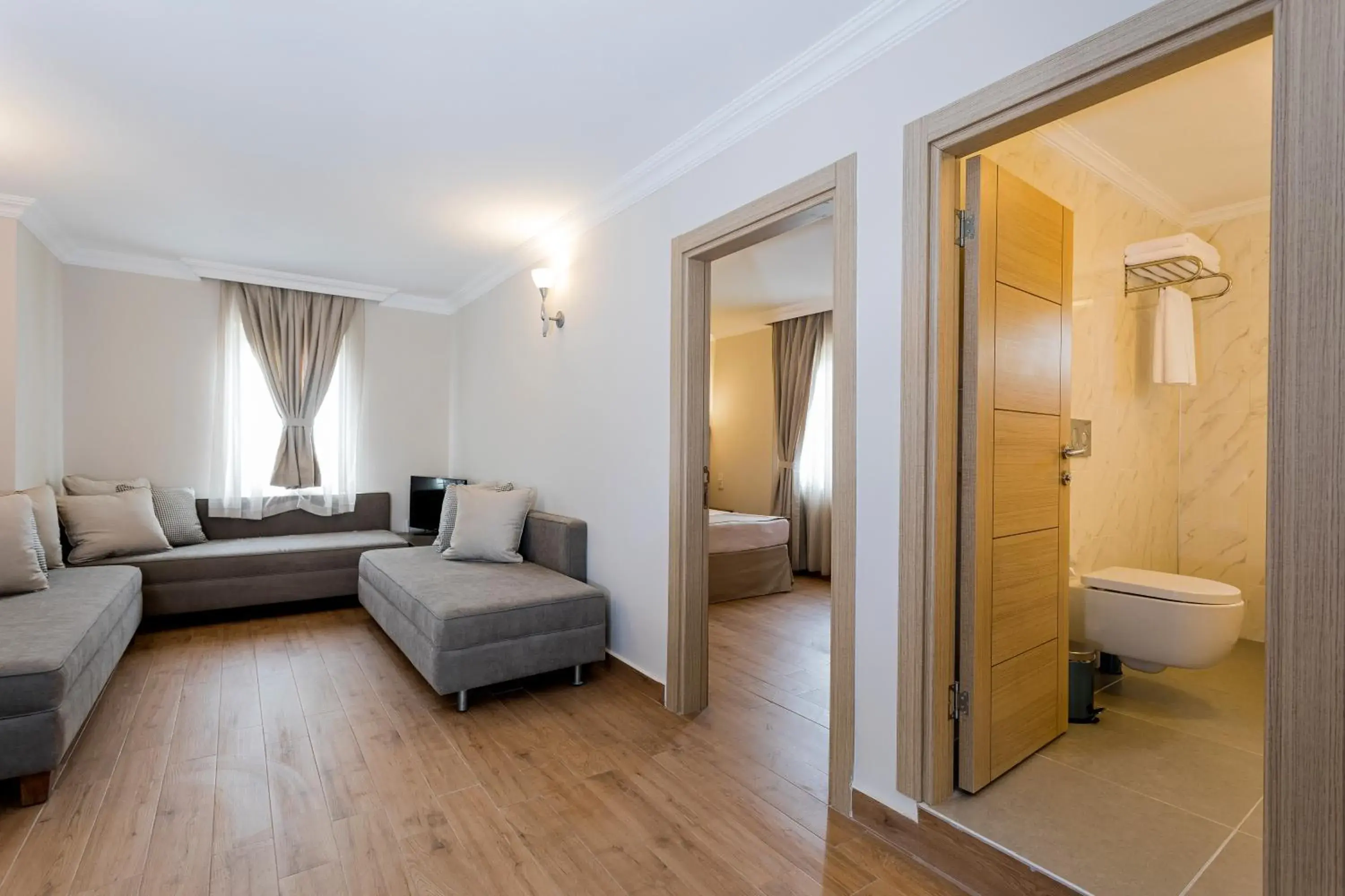 Photo of the whole room in Moonshine Hotel & Suites Photo of the whole room in Moonshine Hotel & Suites