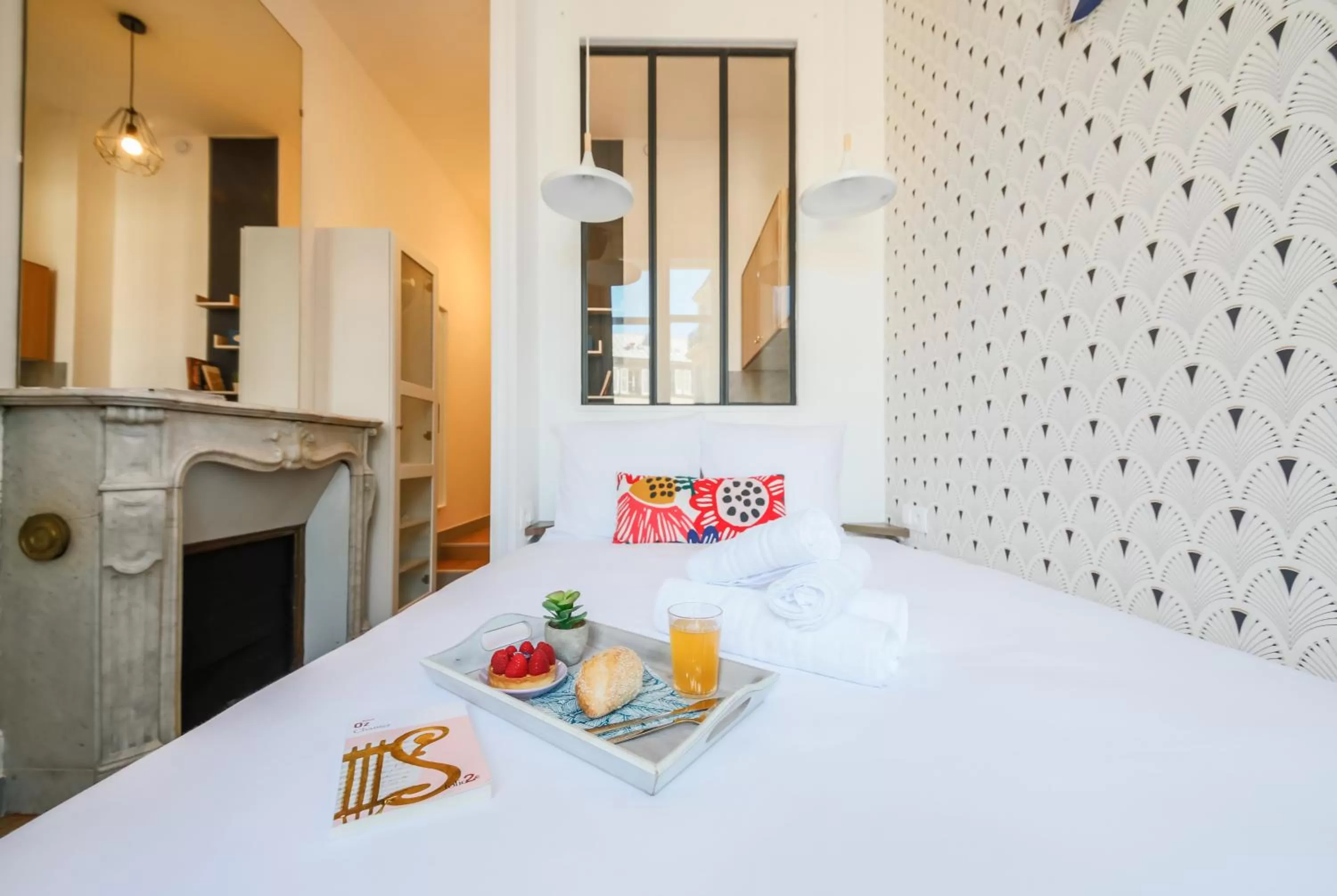 Bed in WS Haussmann - La Fayette