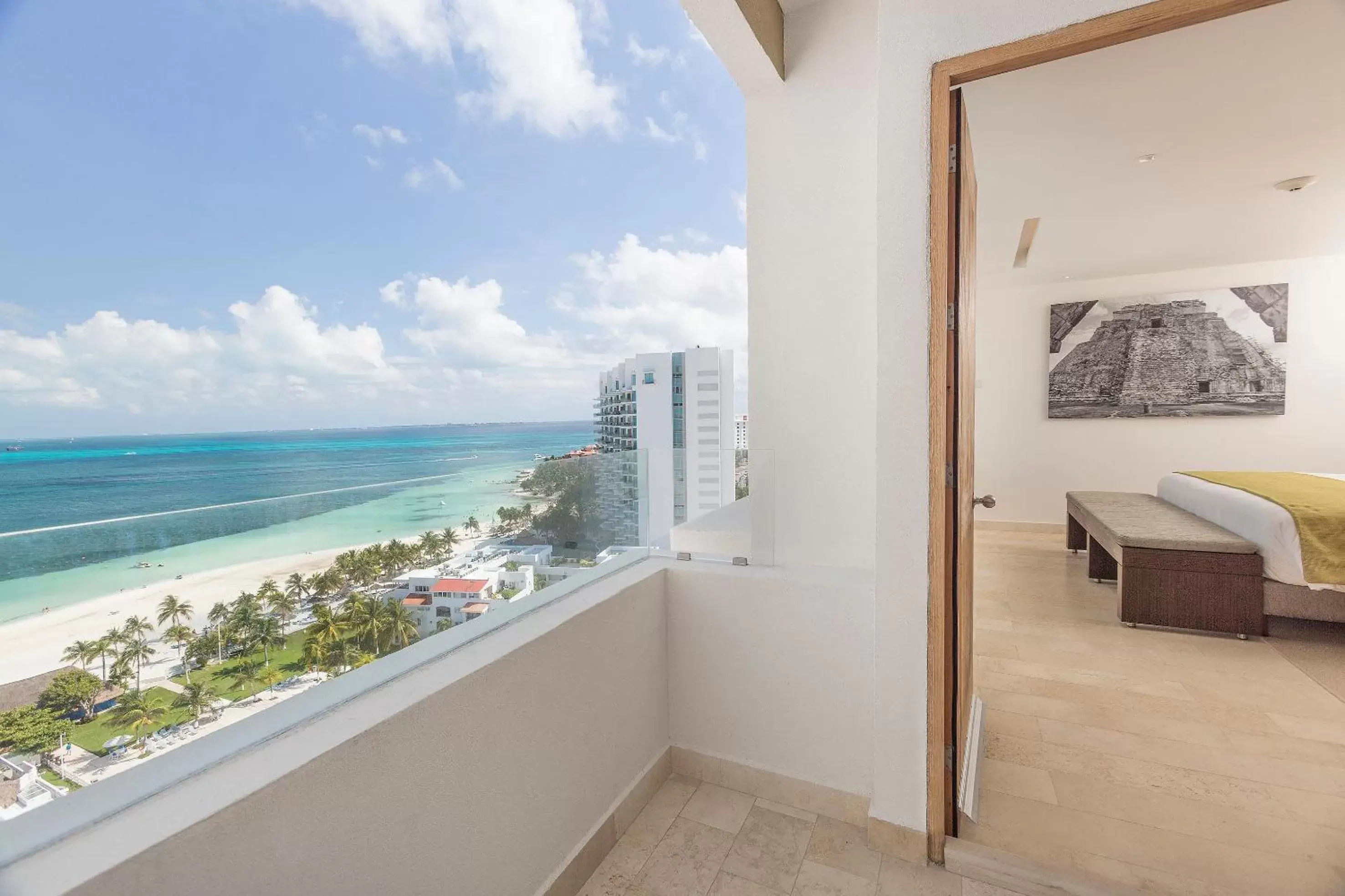 Balcony/Terrace in InterContinental Presidente Cancun Resort