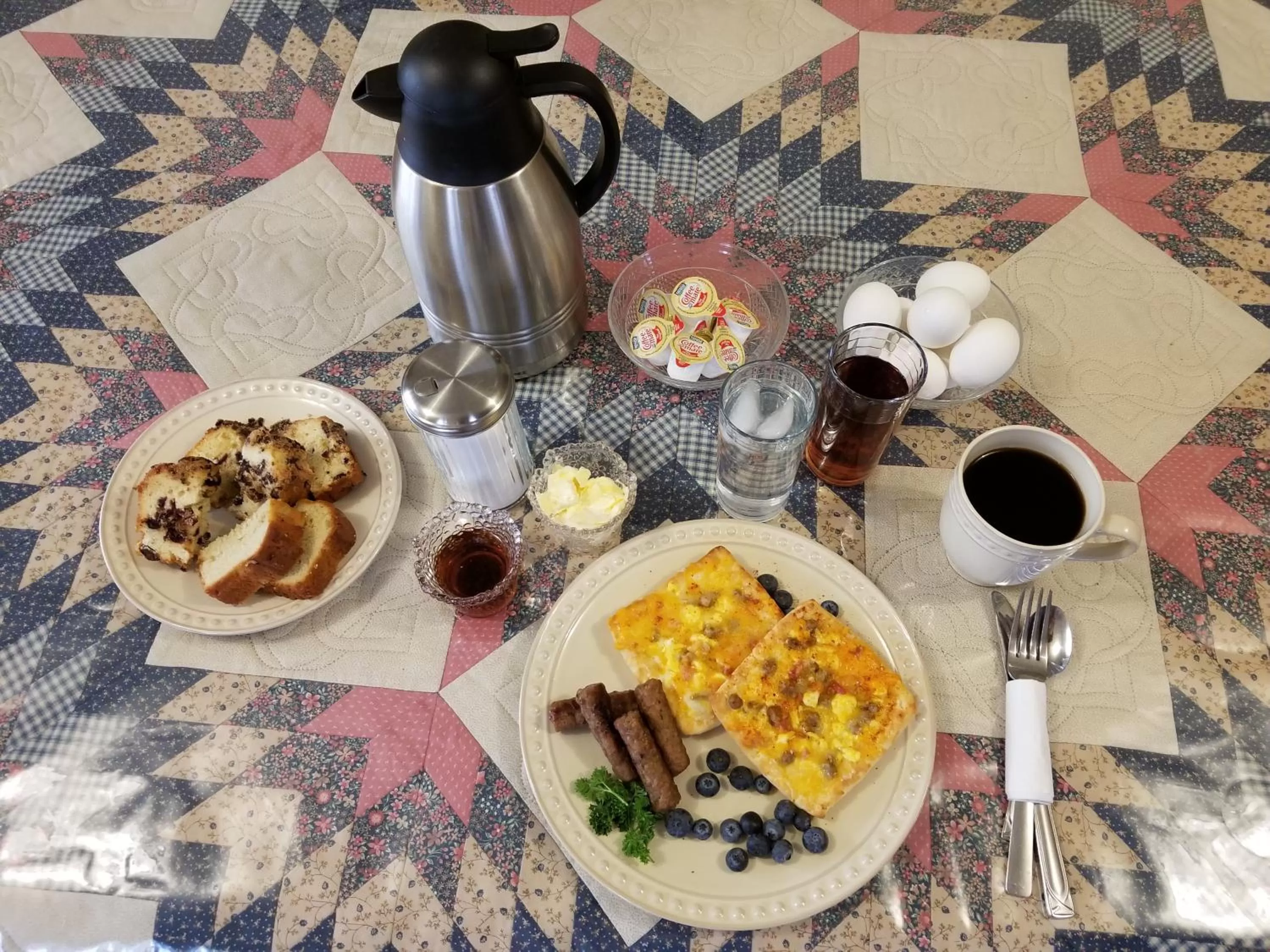 American breakfast in Alaska's Lake Lucille Bed & Breakfast