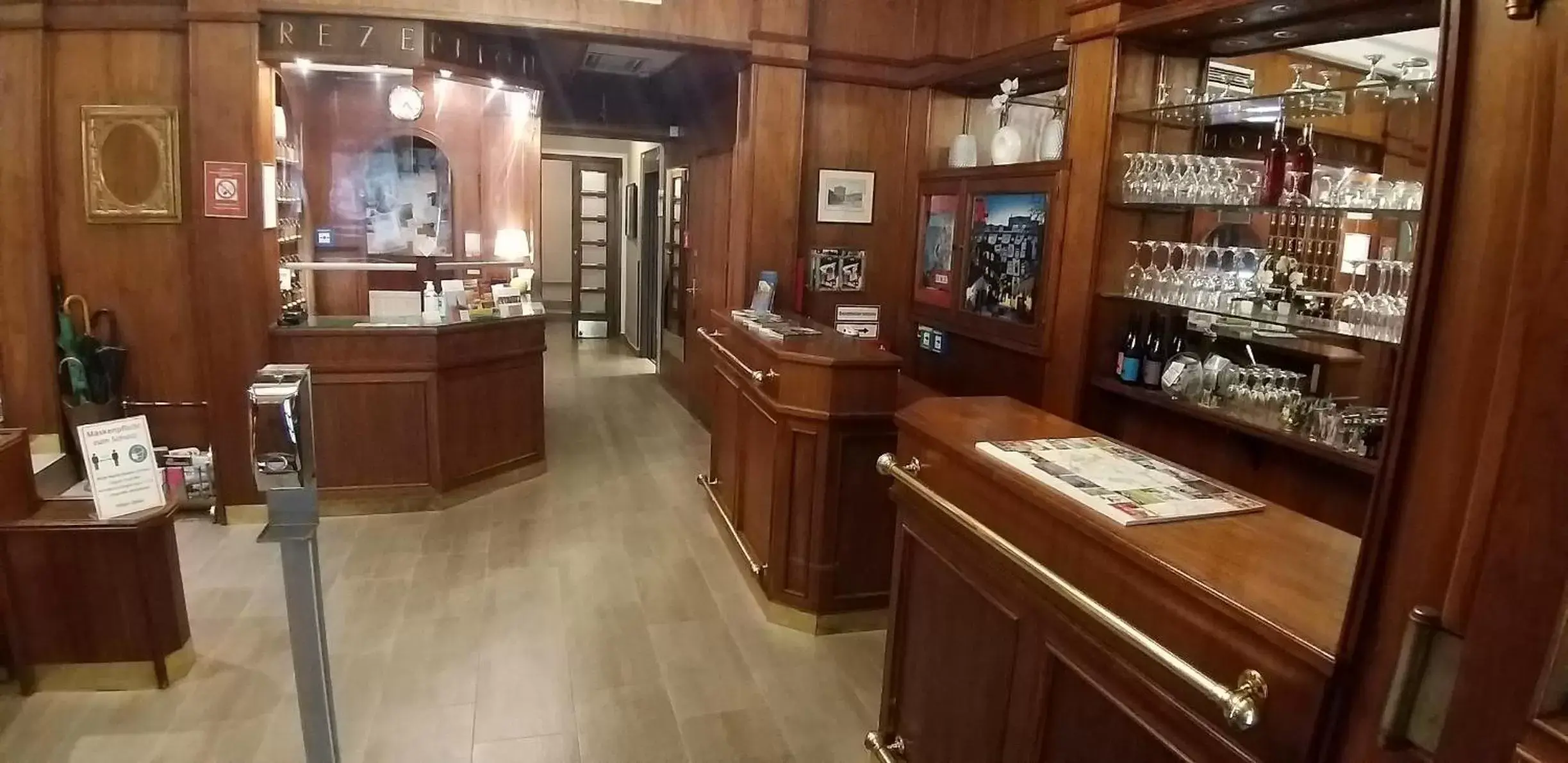 Lobby or reception in Hotel Domizil Lobby or reception in Hotel Domizil