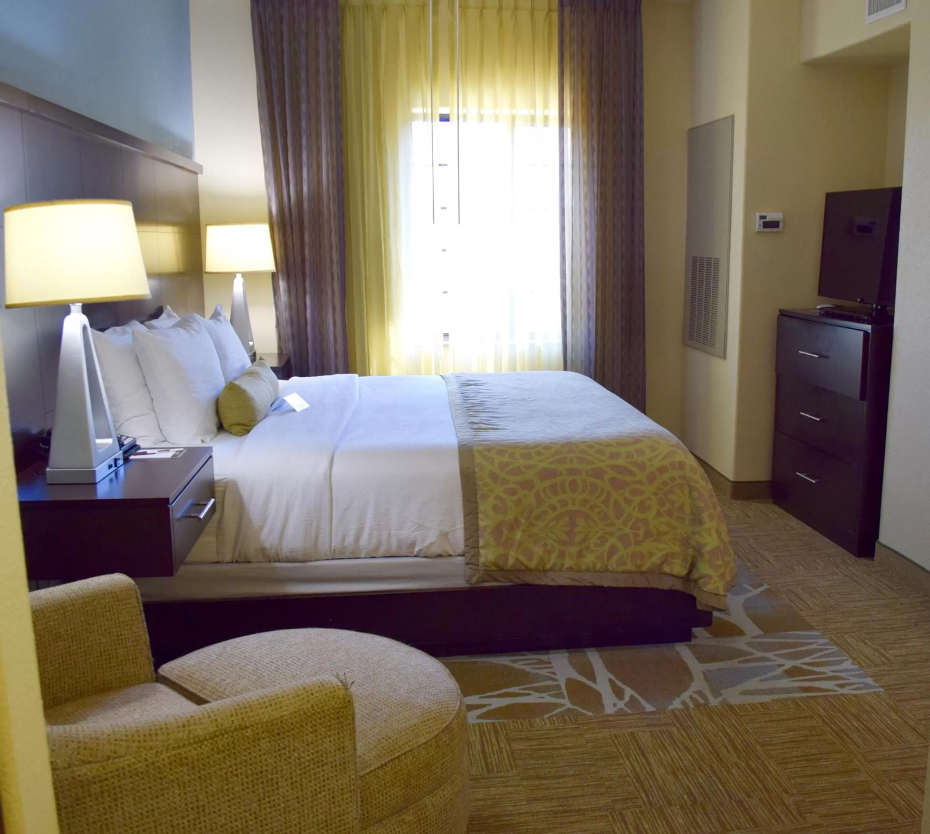 Two-Bedroom Suite with Two Bathrooms and Mobility Accessible Tub - Non-Smoking in Staybridge Suites Houston Stafford - Sugar Land, an IHG Hotel