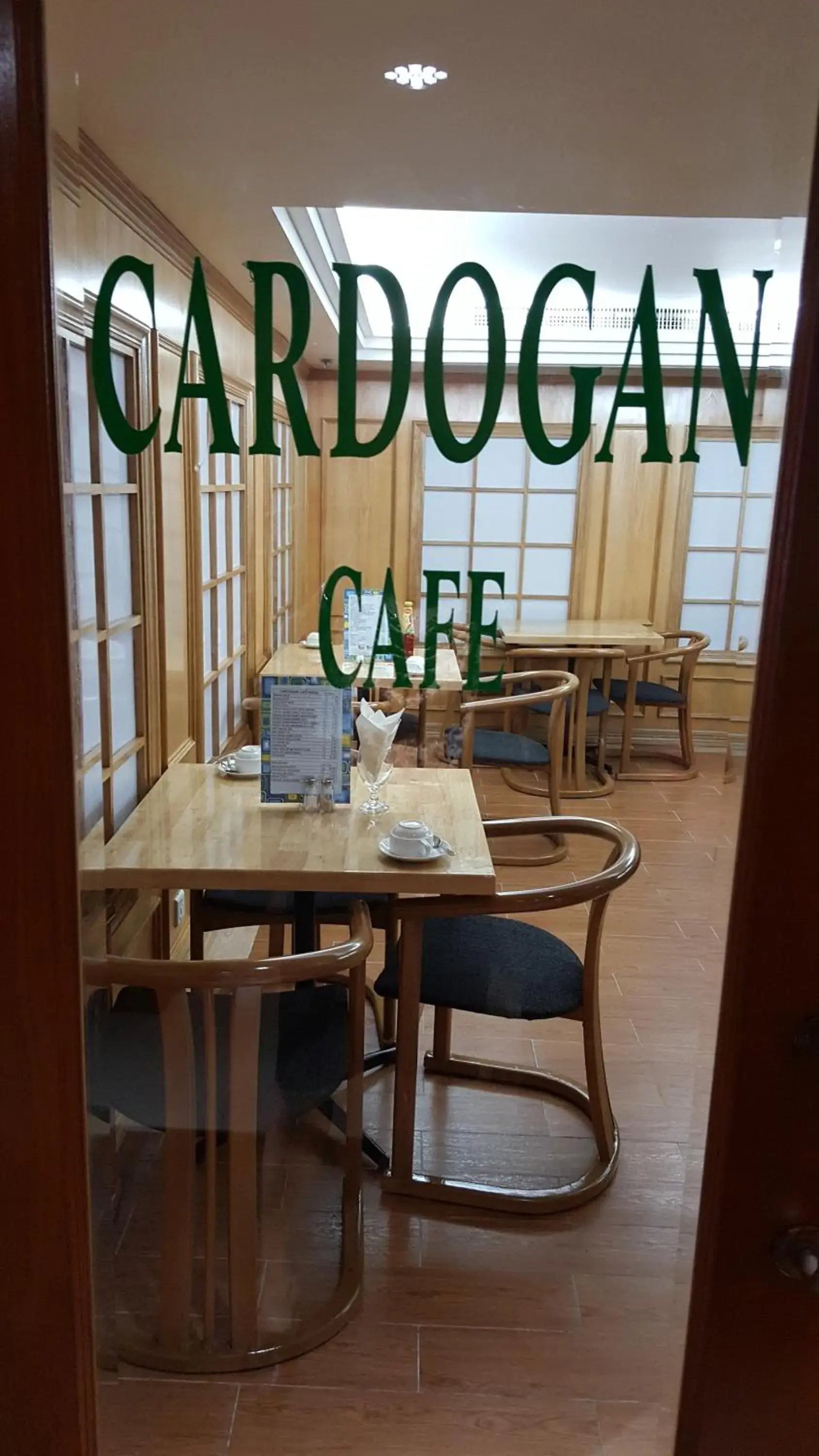 Breakfast, Restaurant/Places to Eat in Cardogan Hotel