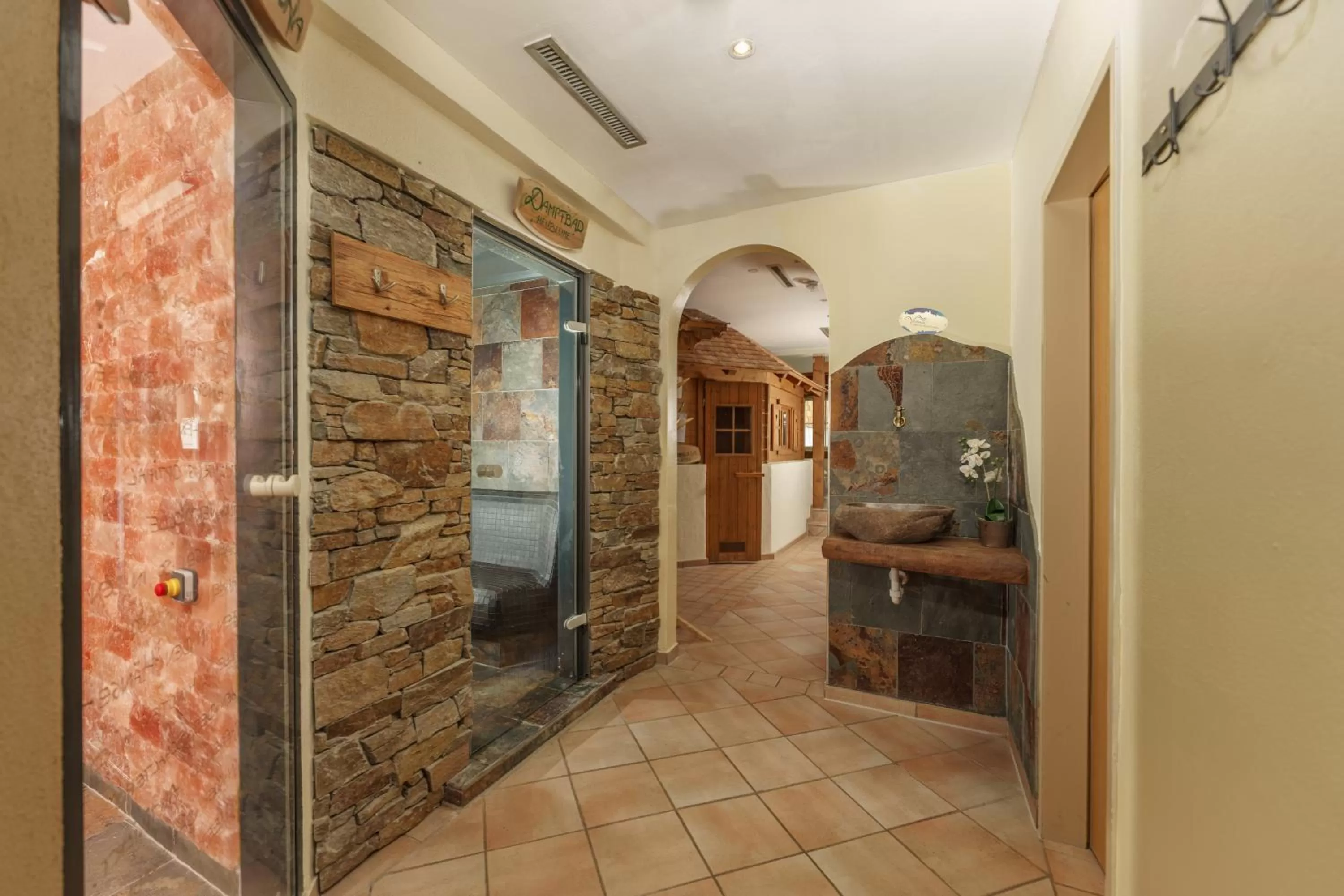 Sauna in Naturhotel Lärchenhof