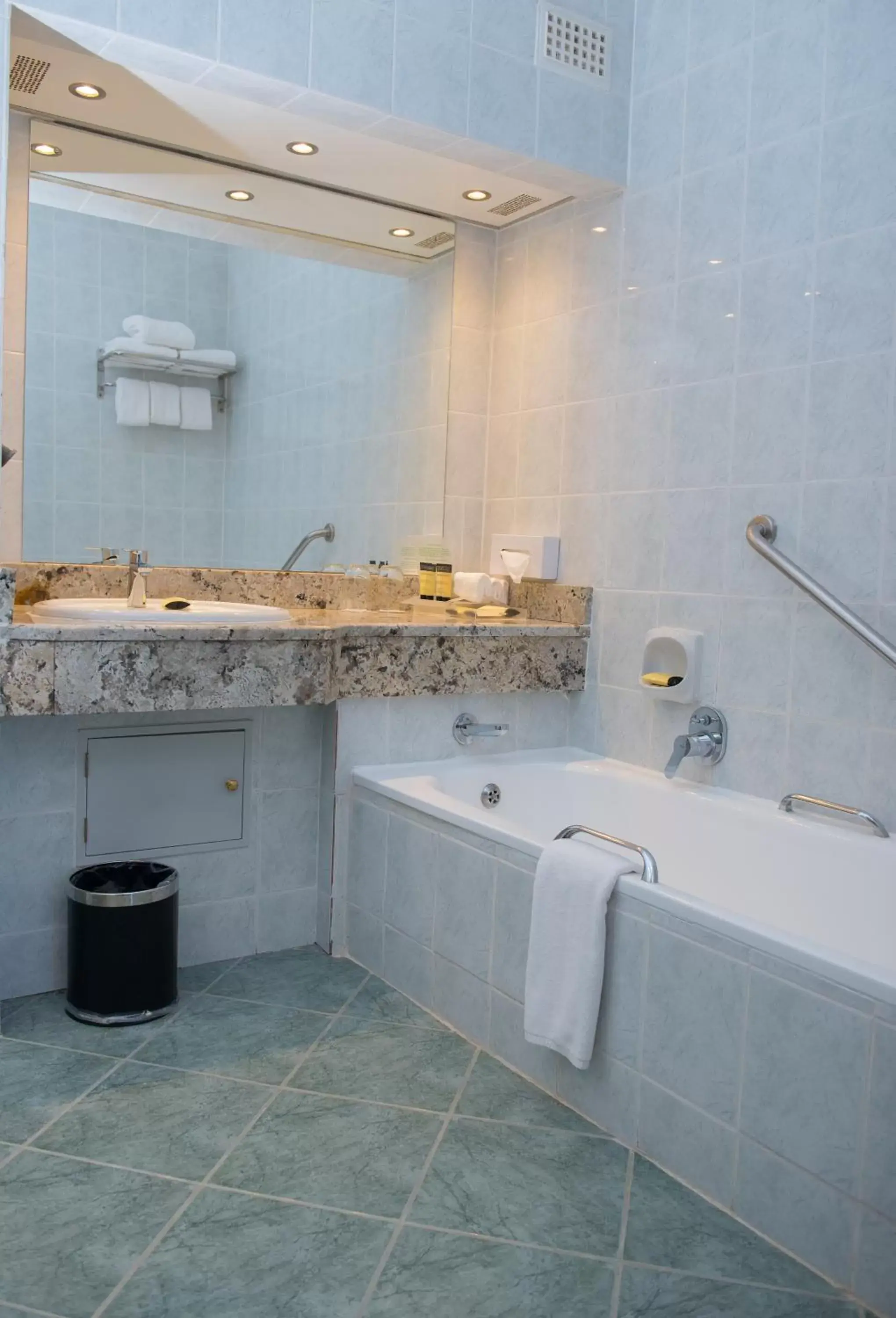 Bath, Bathroom in Holiday Inn - Mutare, an IHG Hotel