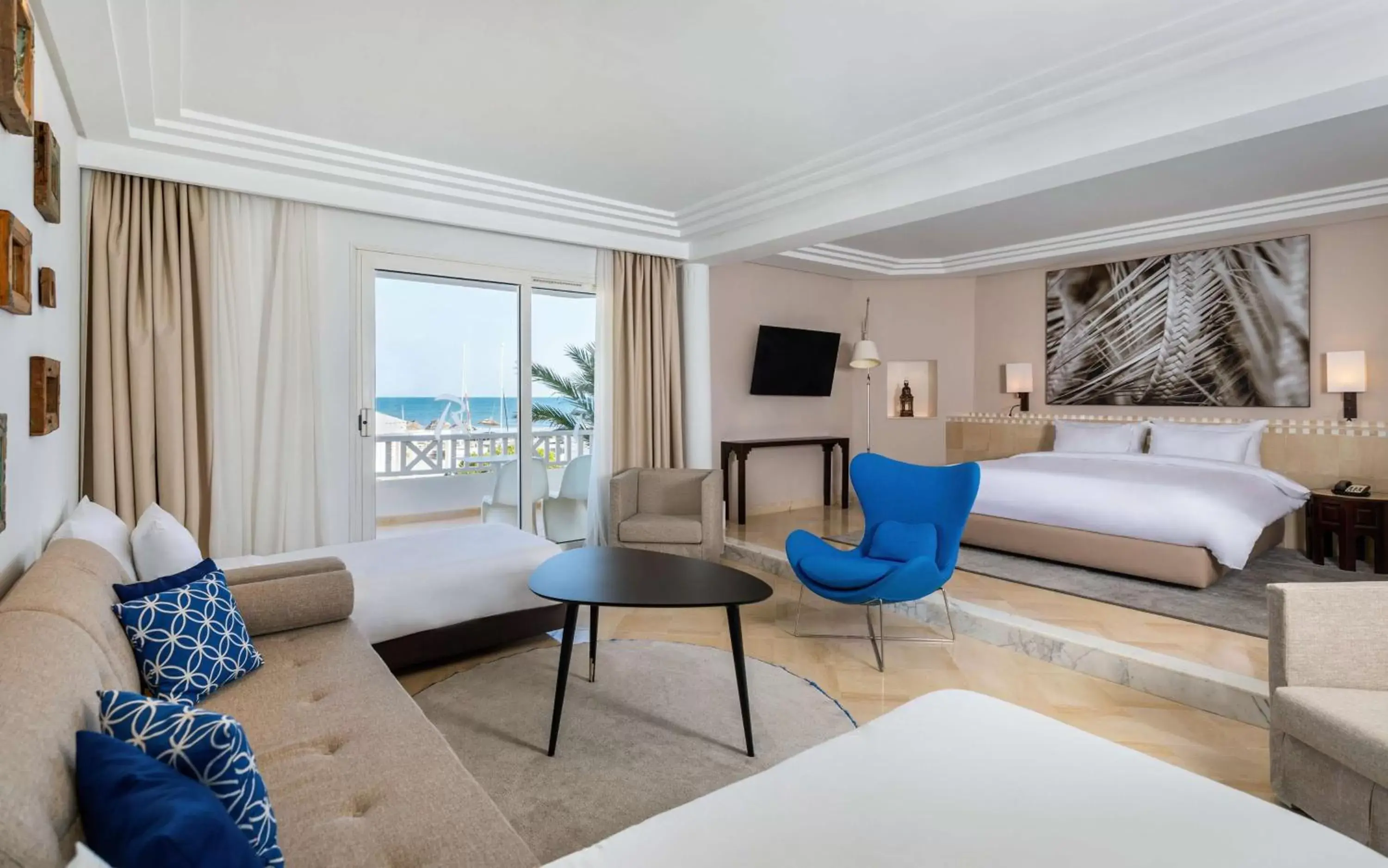 Bedroom, Seating Area in Radisson Blu Palace Resort & Thalasso, Djerba