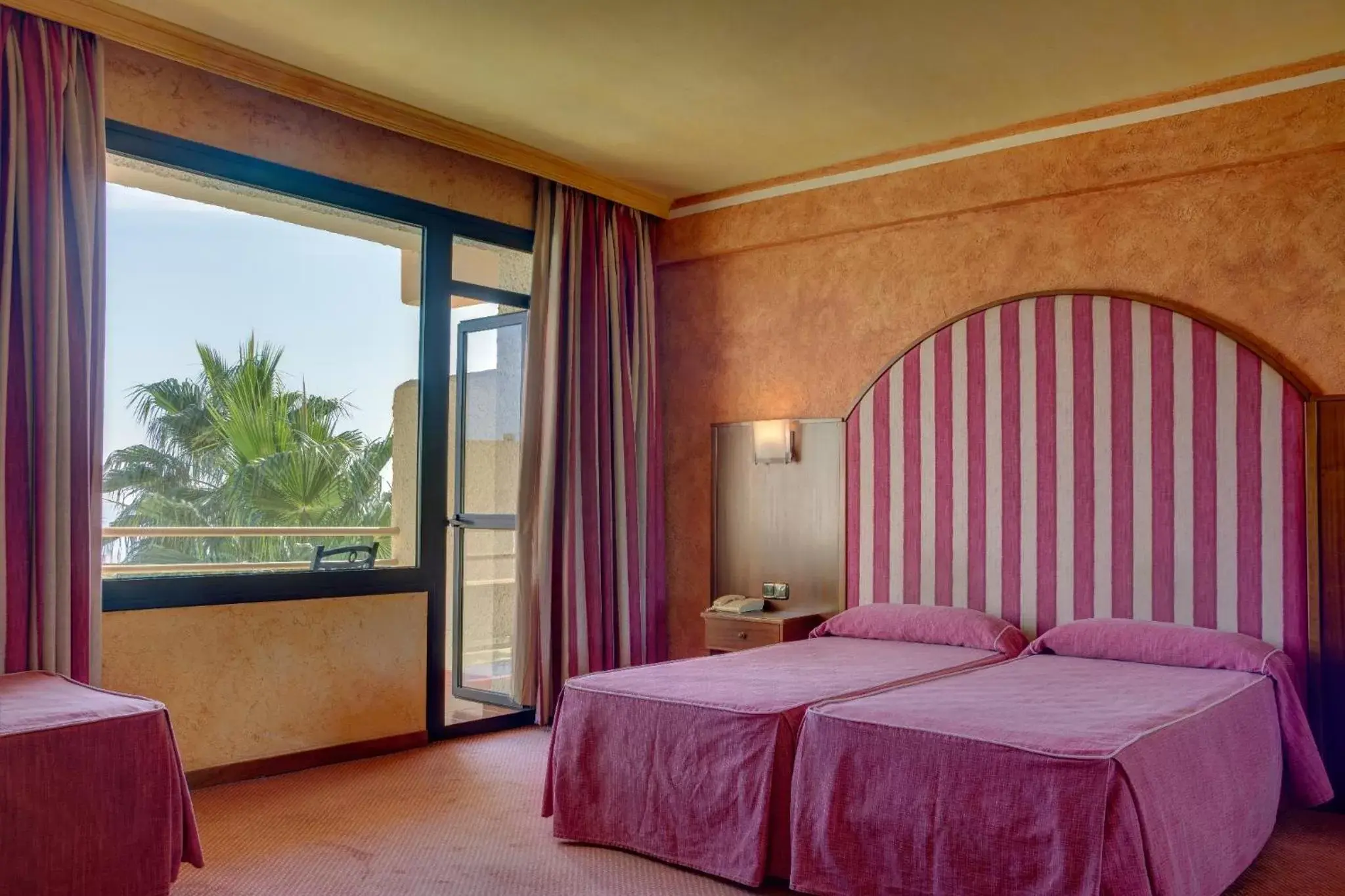 Bedroom, Bed in BLUESEA Al Andalus