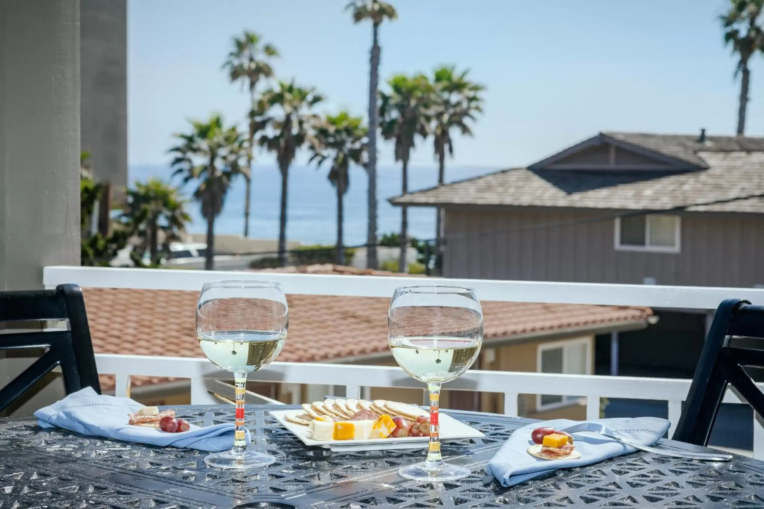 Balcony/Terrace in Pacific Shores Inn