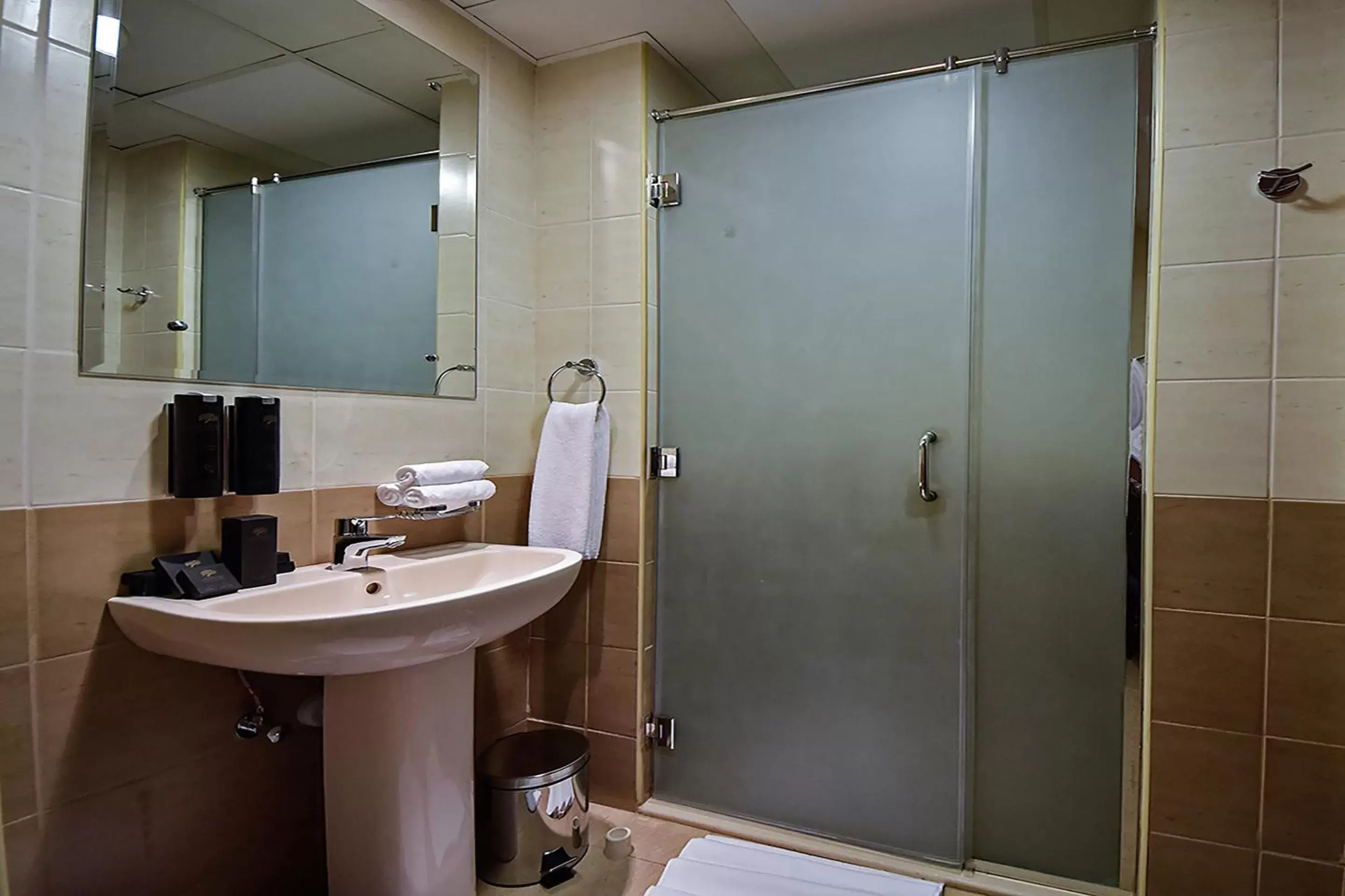 Shower, Bathroom in Jannah Hotel Apartments & Villas