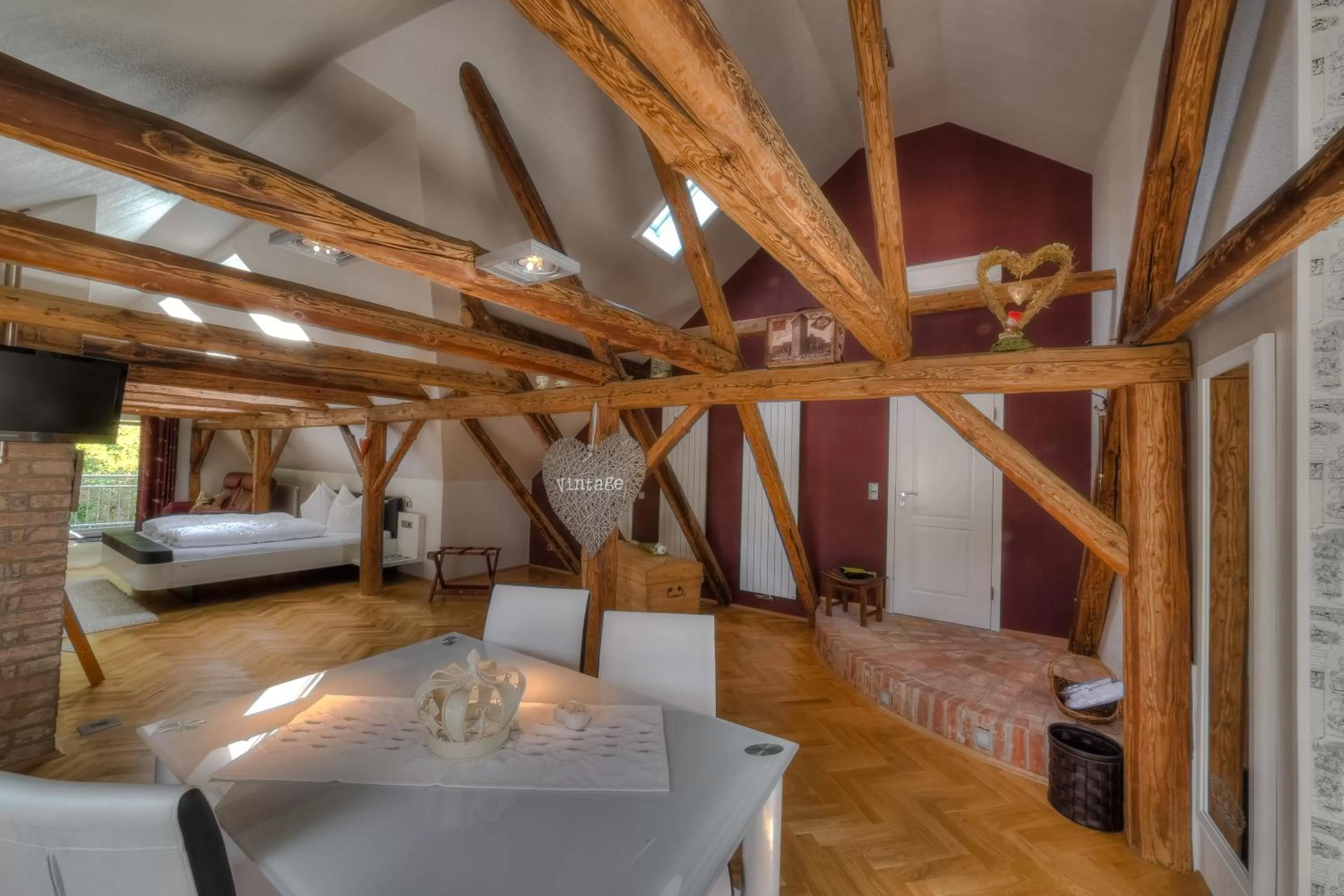 Photo of the whole room in Hotel - Pension & Gaststätte "Alter König"