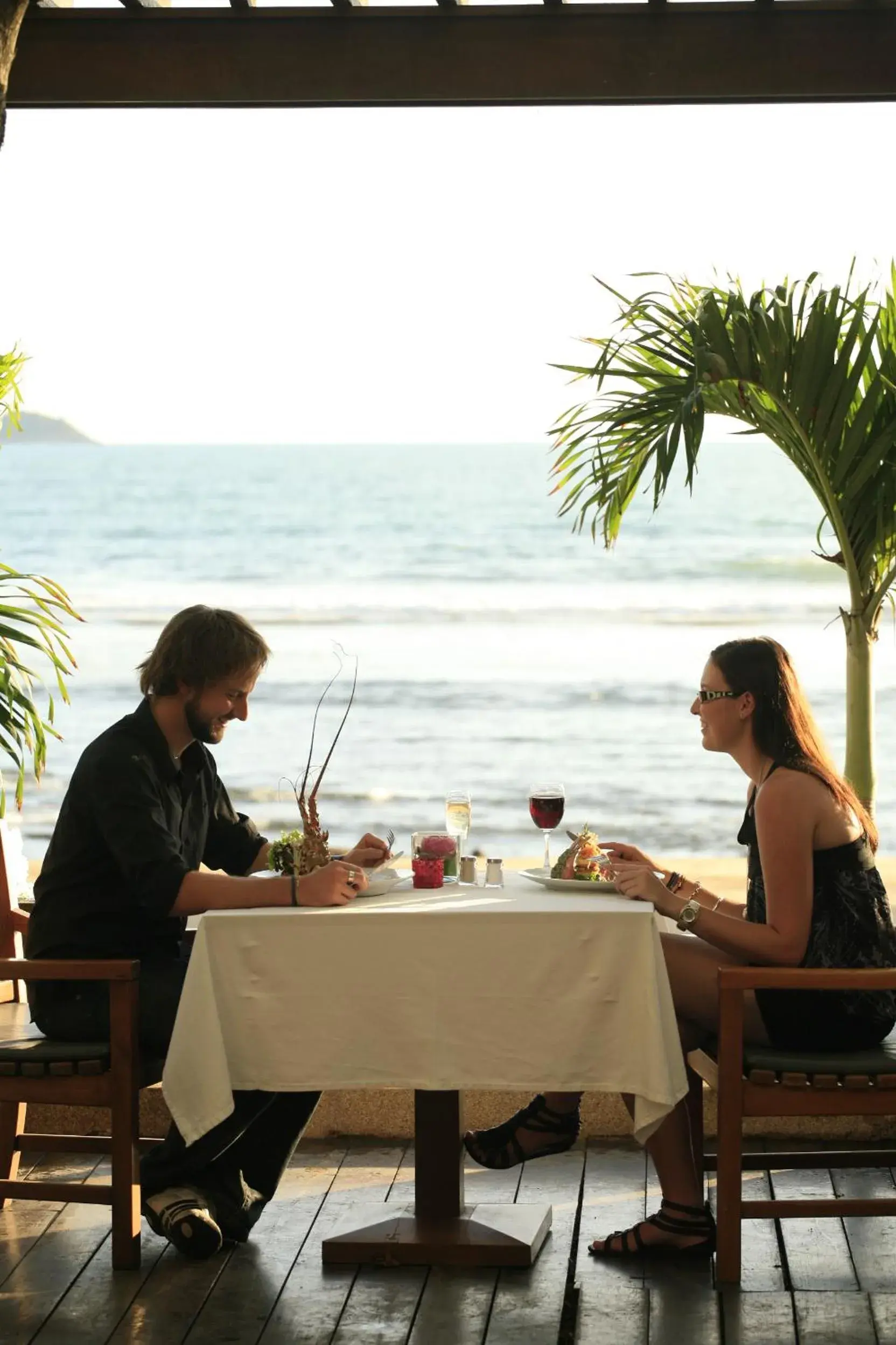 Restaurant/places to eat in Sunset Beach Resort Restaurant/places to eat in Sunset Beach Resort