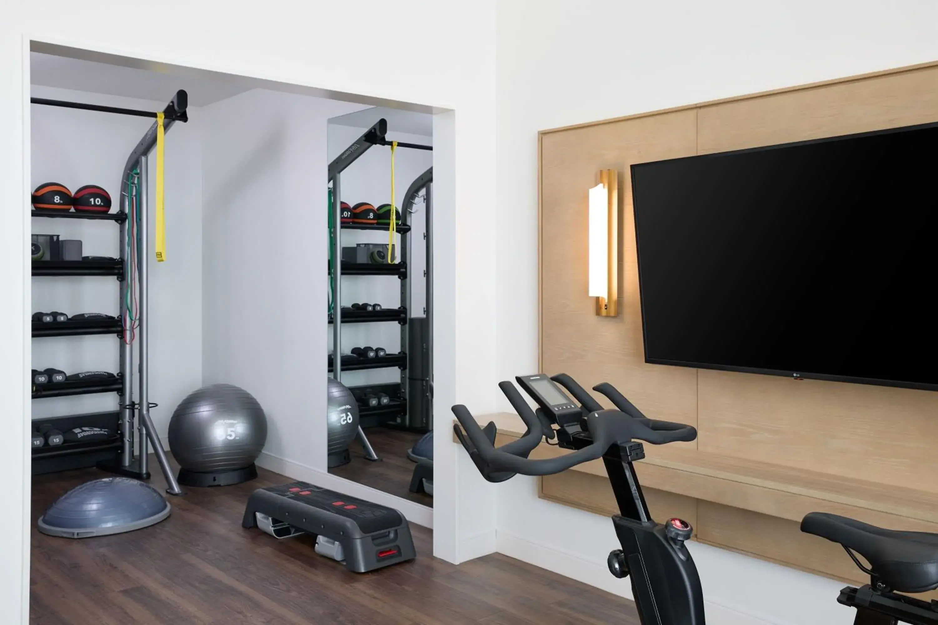 Photo of the whole room, Fitness Center/Facilities in The Westin Raleigh-Durham Airport