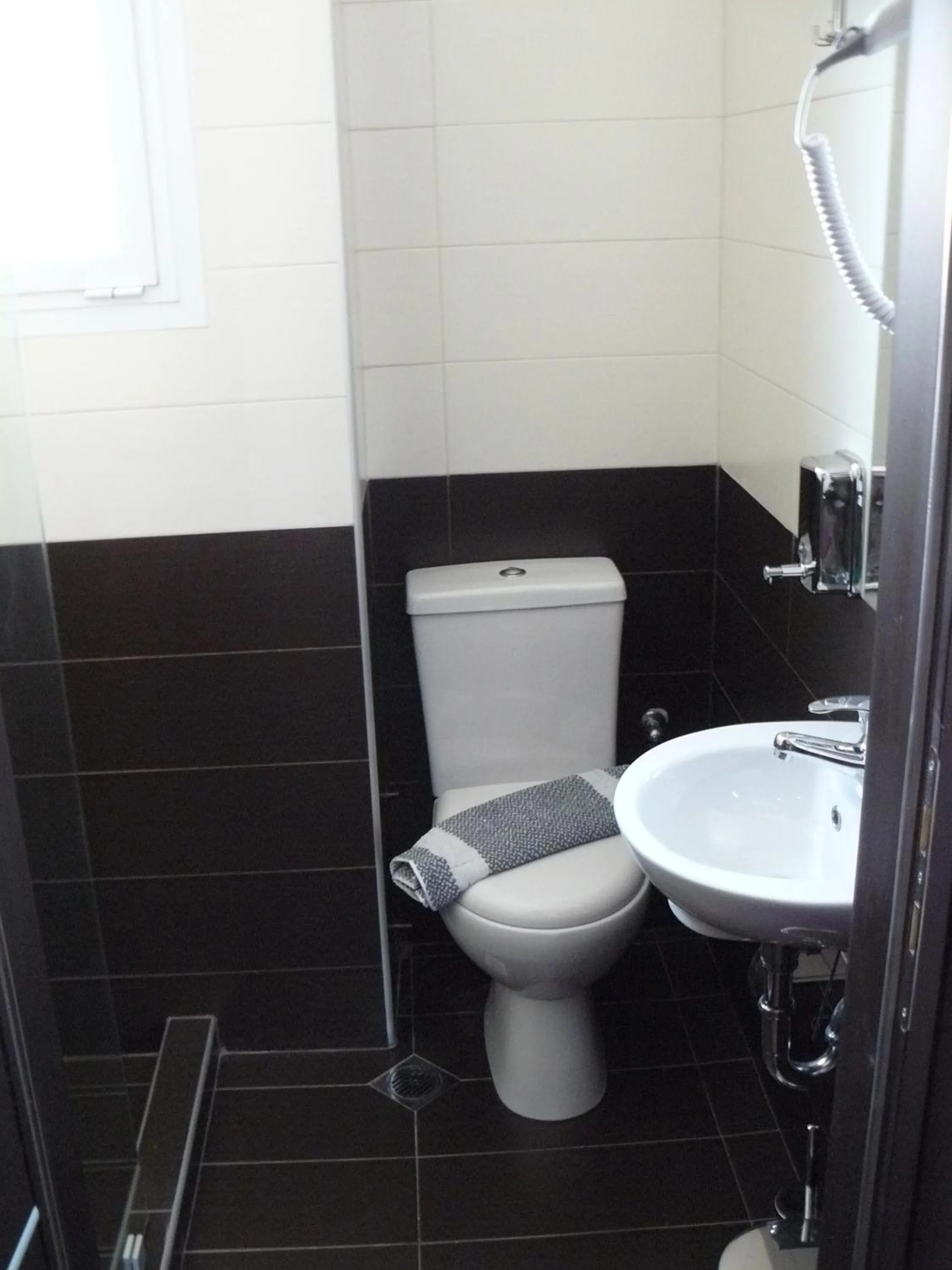 Shower in Athens Choice Hotel