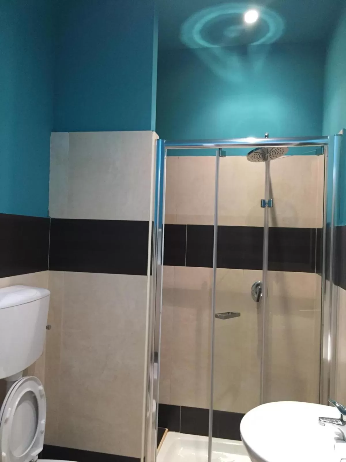 Bathroom in Golden Rooms