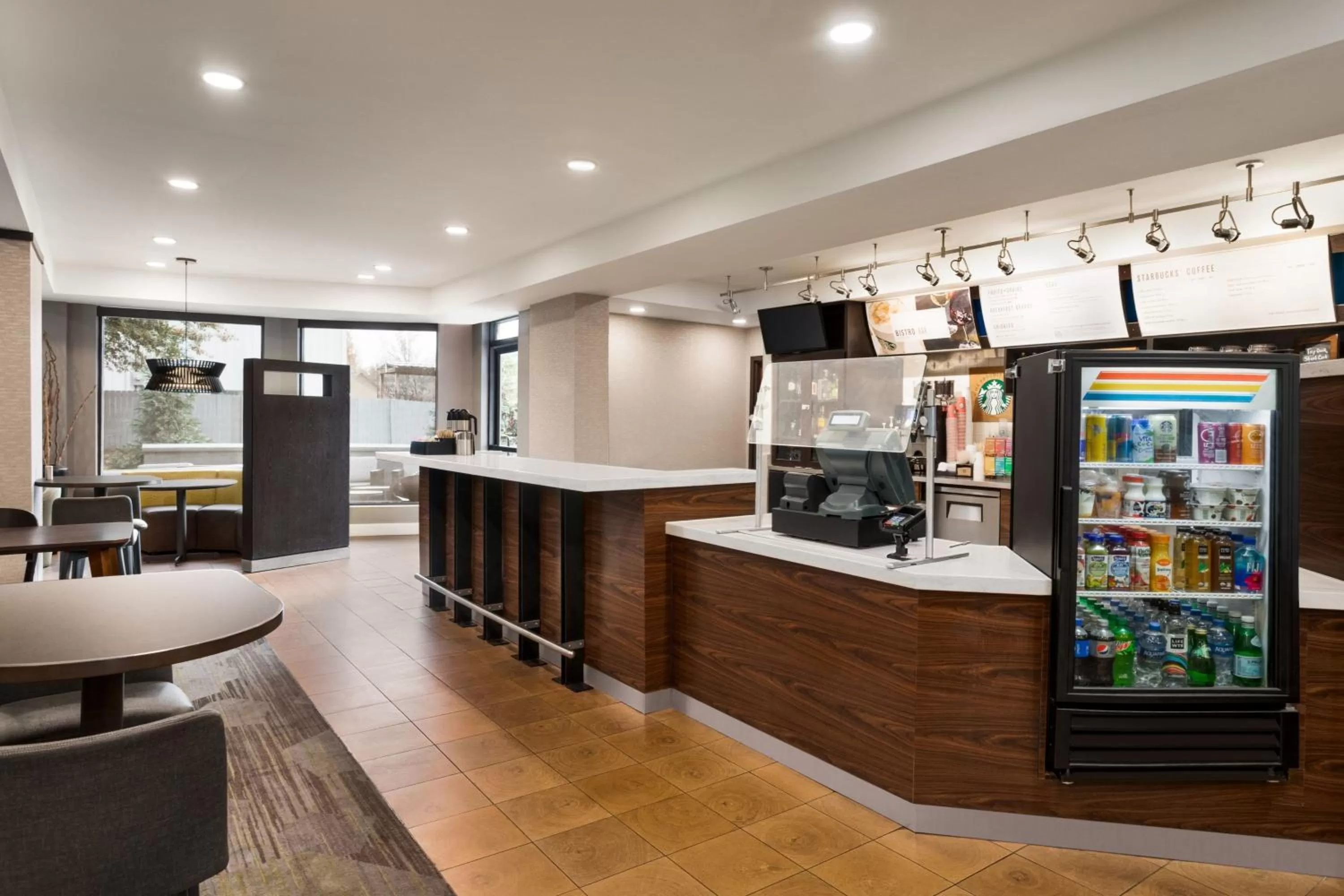 Restaurant/places to eat in Courtyard Tupelo