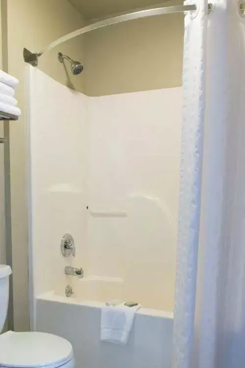 Bathroom in Colstrip Inn & Suites