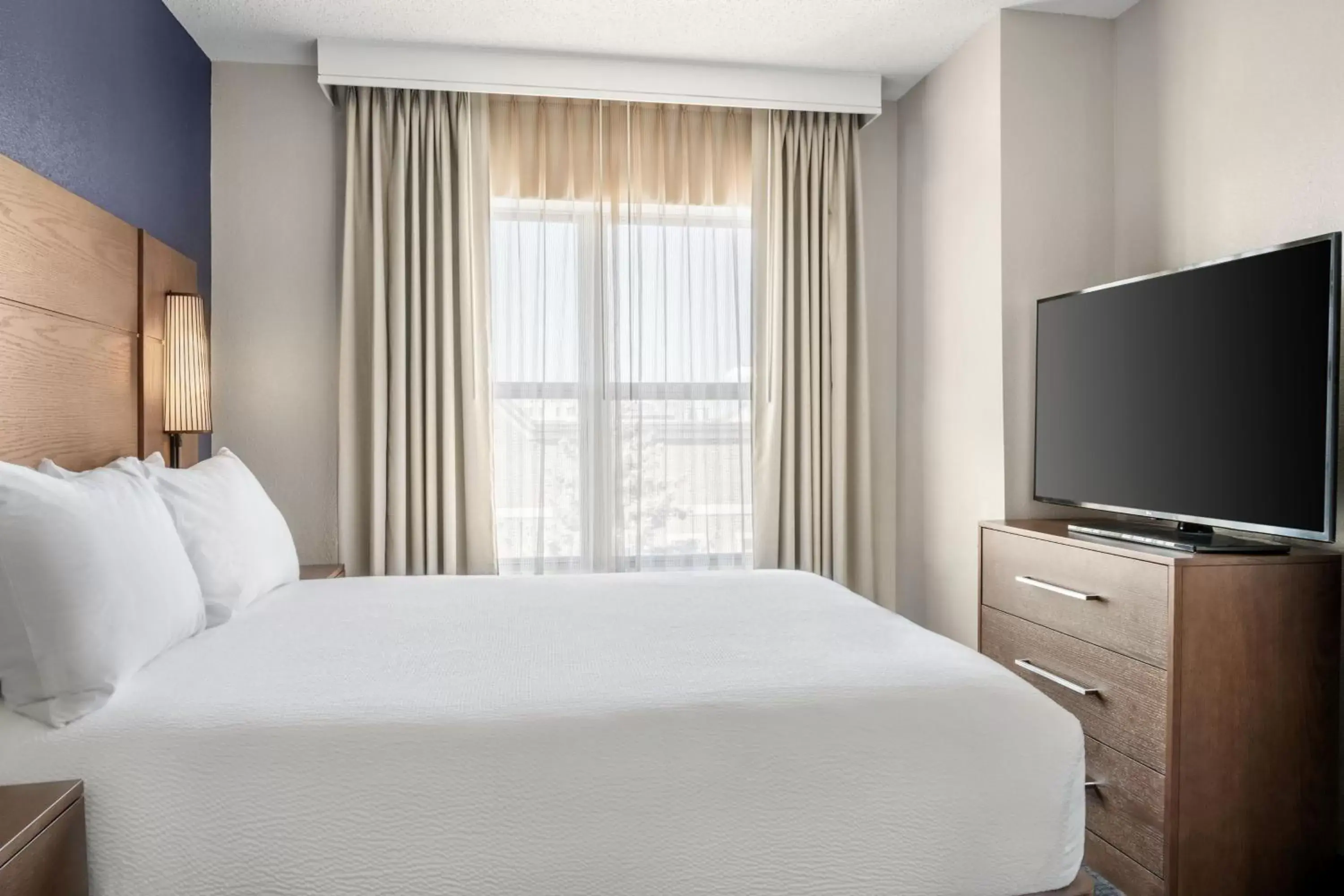 Bedroom, Bed in Residence Inn by Marriott Chicago Naperville/Warrenville