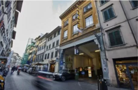 Neighbourhood, Neighborhood in B&B Dimora Sassetti 6