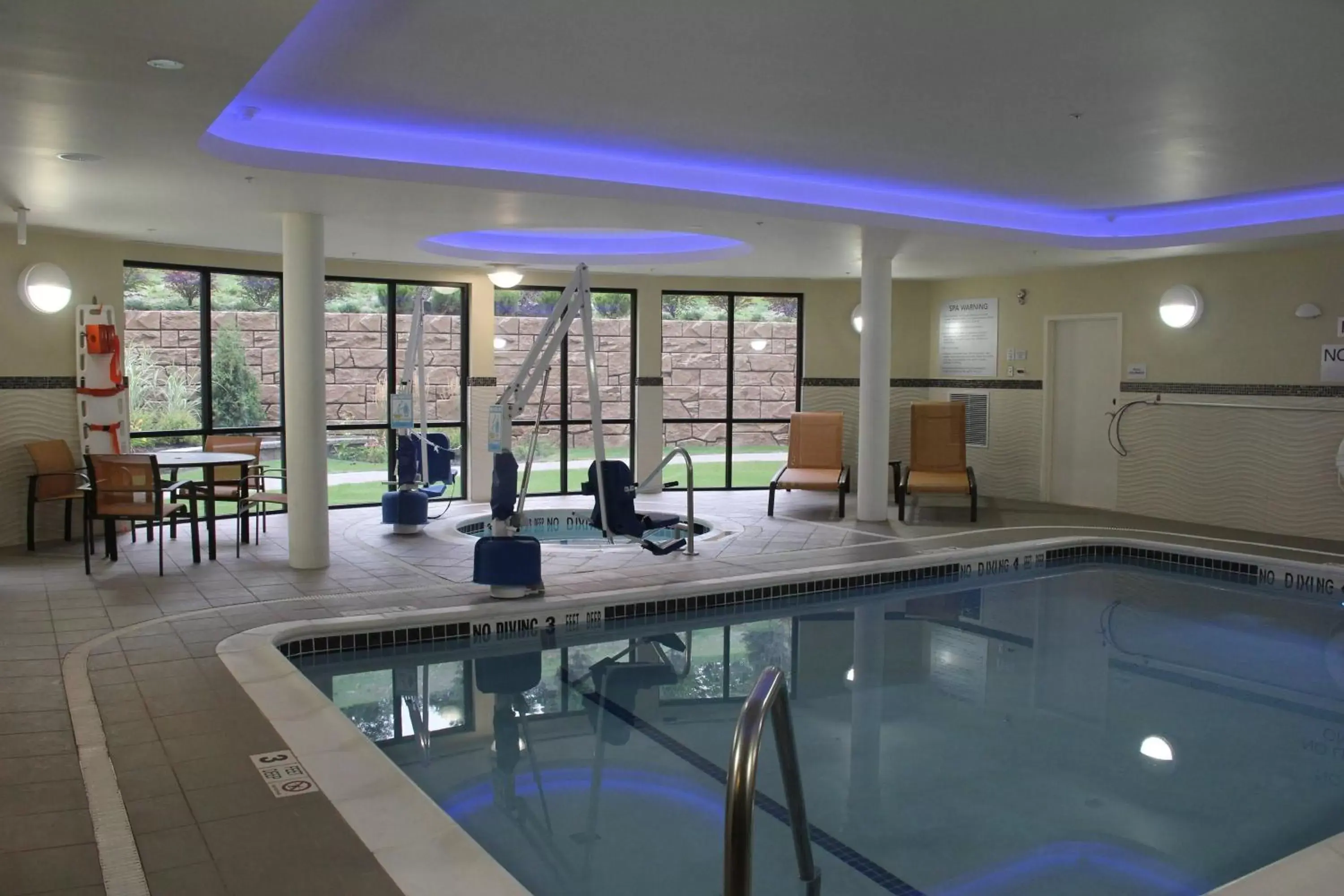Swimming Pool in Courtyard by Marriott Oneonta