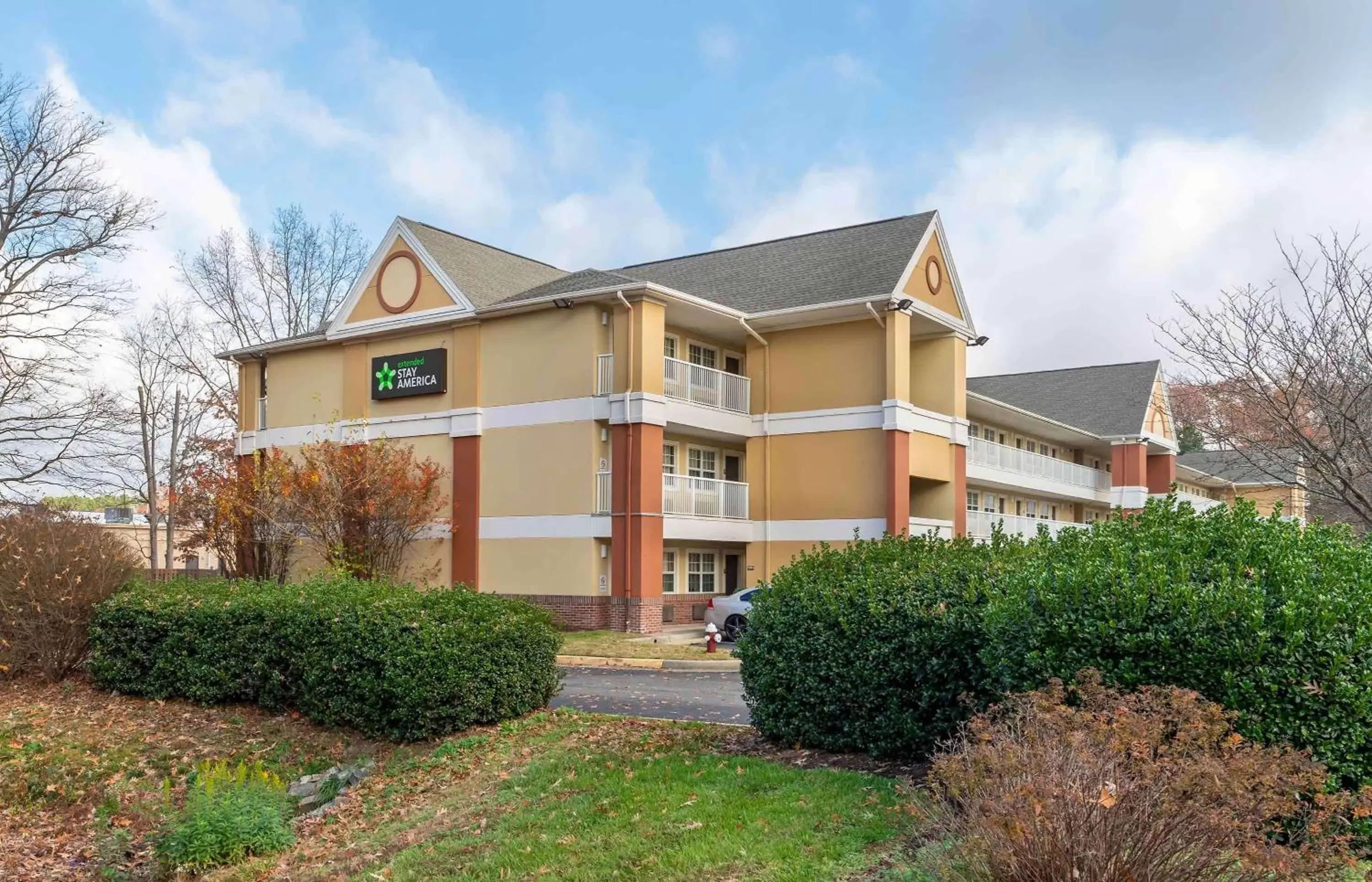 Property Building in Extended Stay America Suites - Newport News - Oyster Point