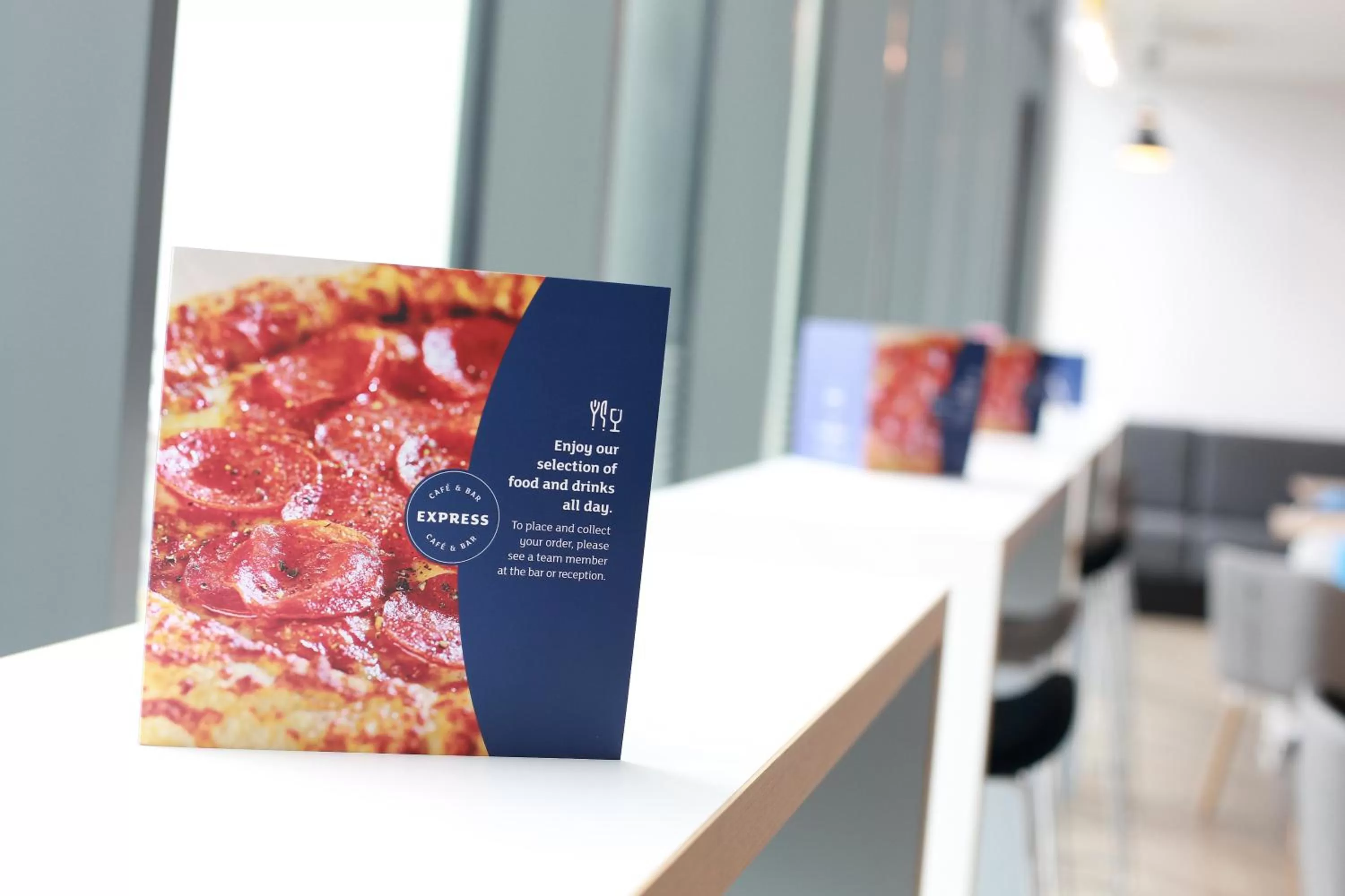 Restaurant/places to eat in Holiday Inn Express - Manchester - TRAFFORDCITY by IHG