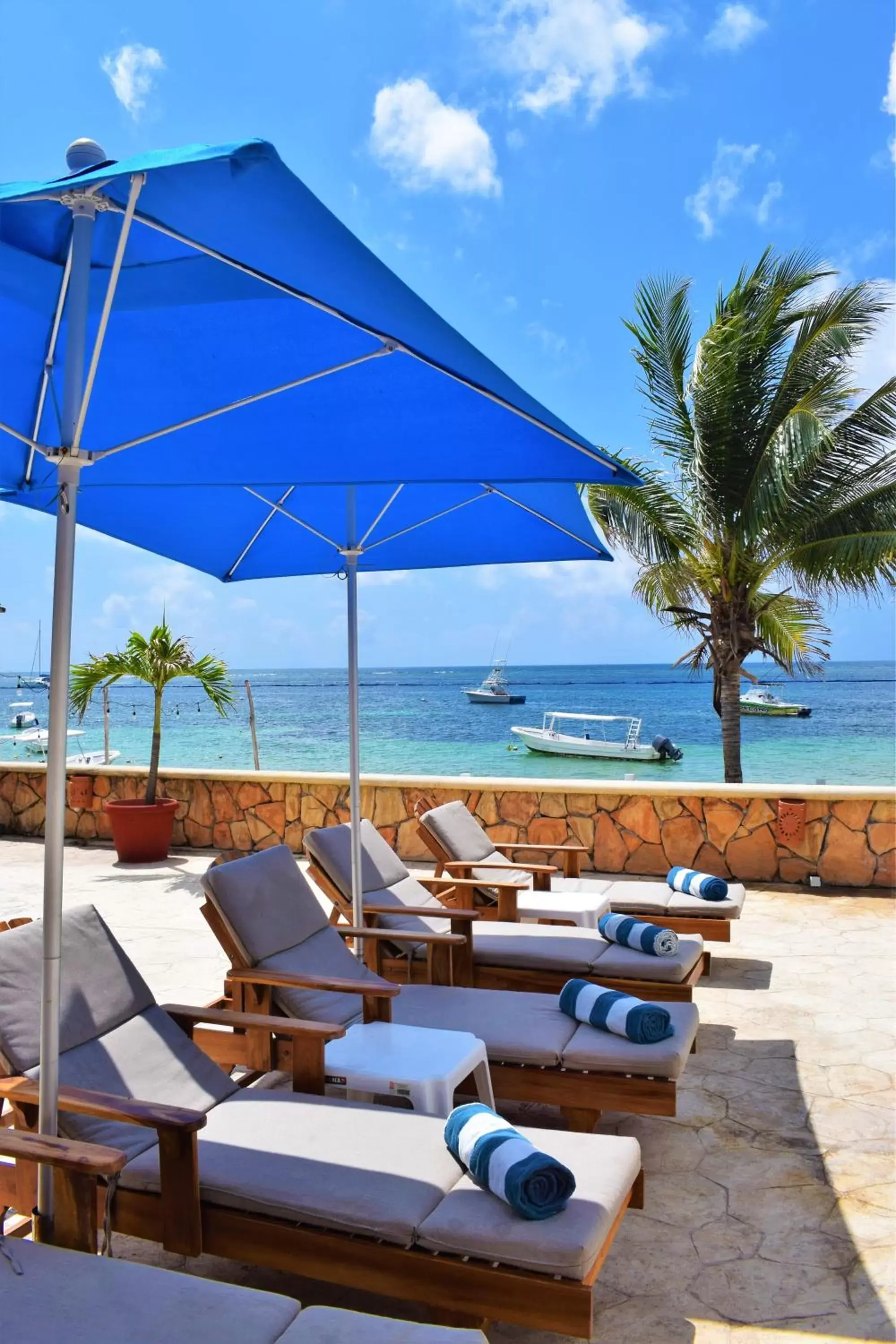 sunbed in Hacienda Morelos Beachfront Hotel