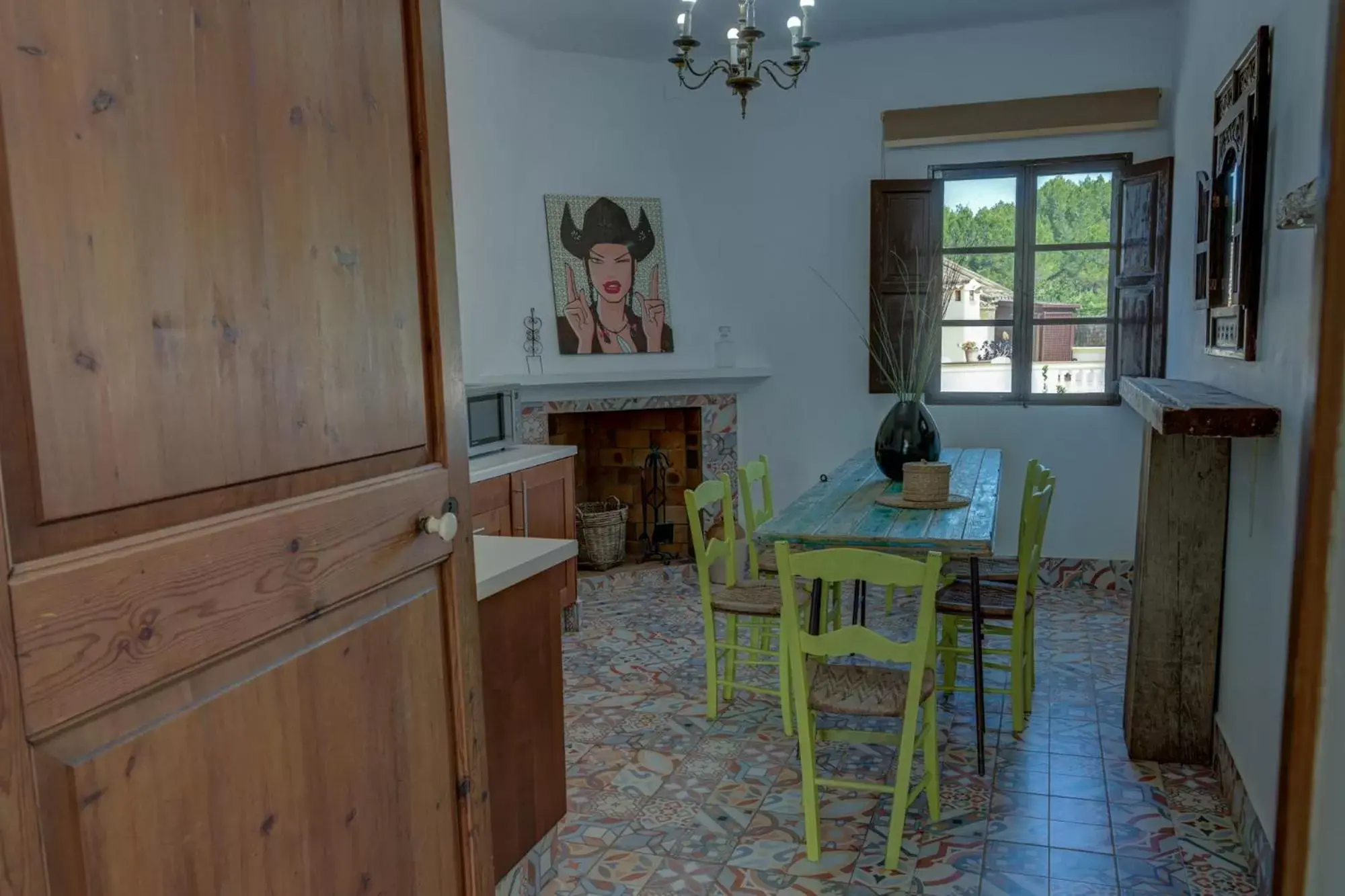 Dining Area in loftOtel canet