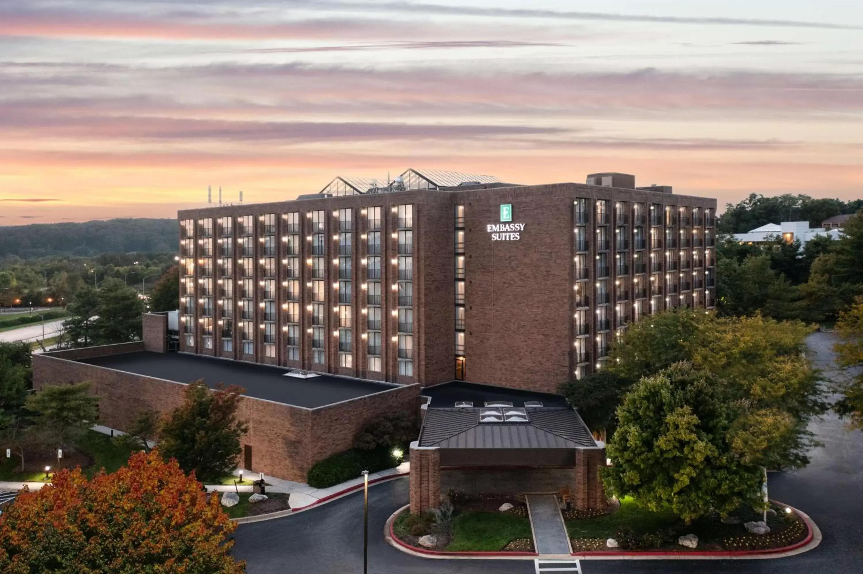 Property building, Sunrise/Sunset in Embassy Suites Baltimore - North/Hunt Valley