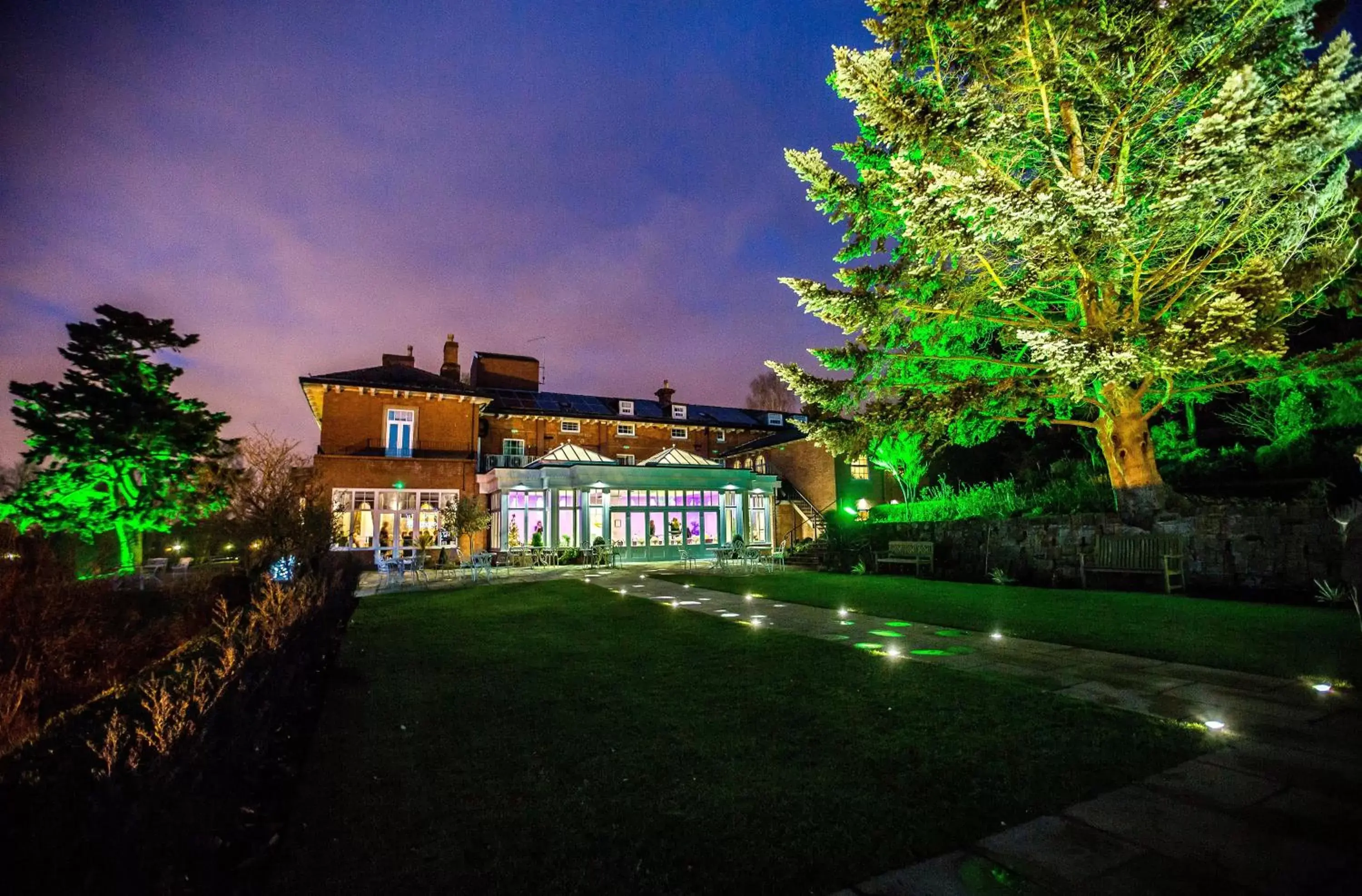 Night, Property Building in The Upper House