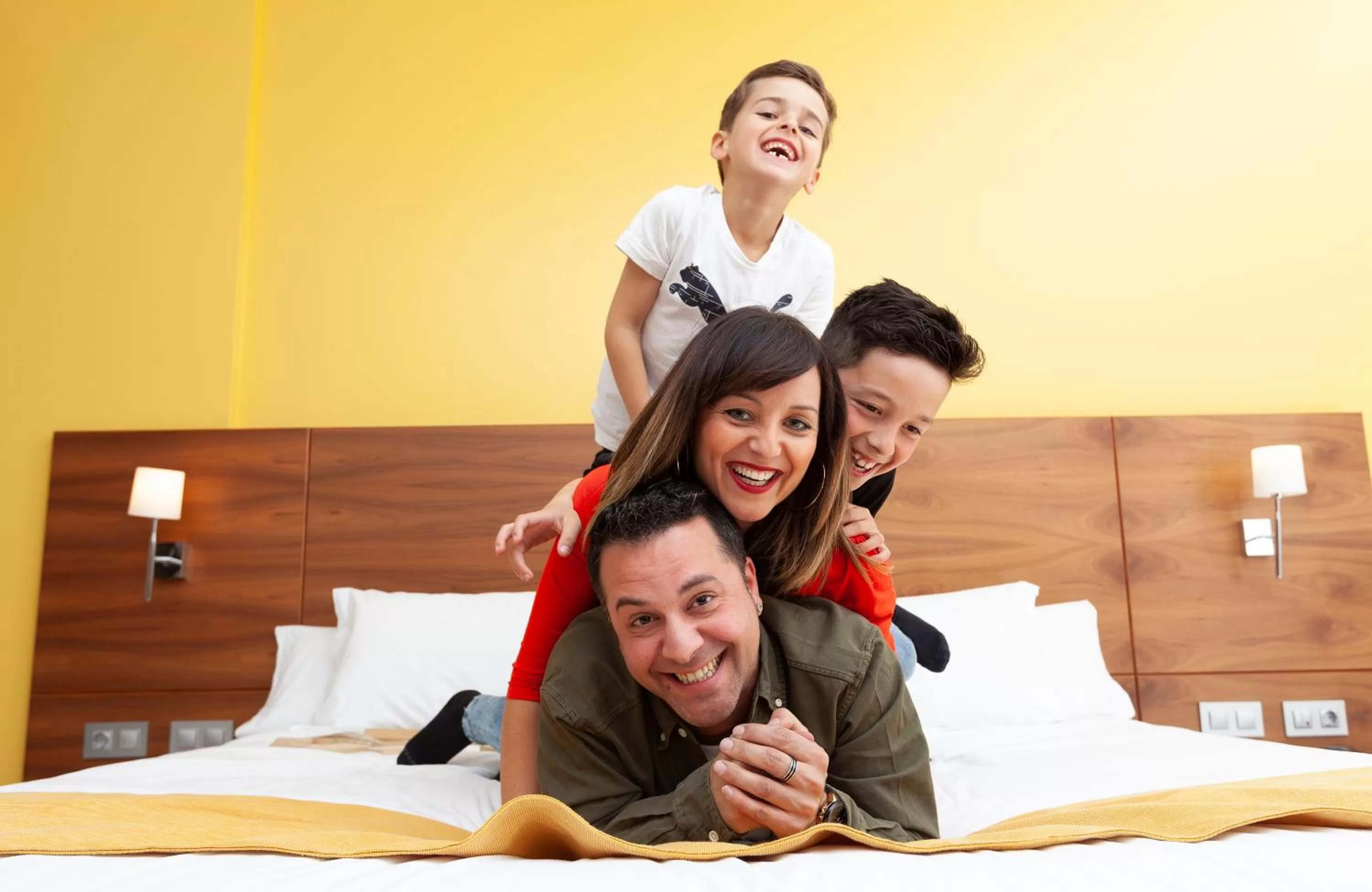 People, Bed in Spirit Hotel Gran Bilbao