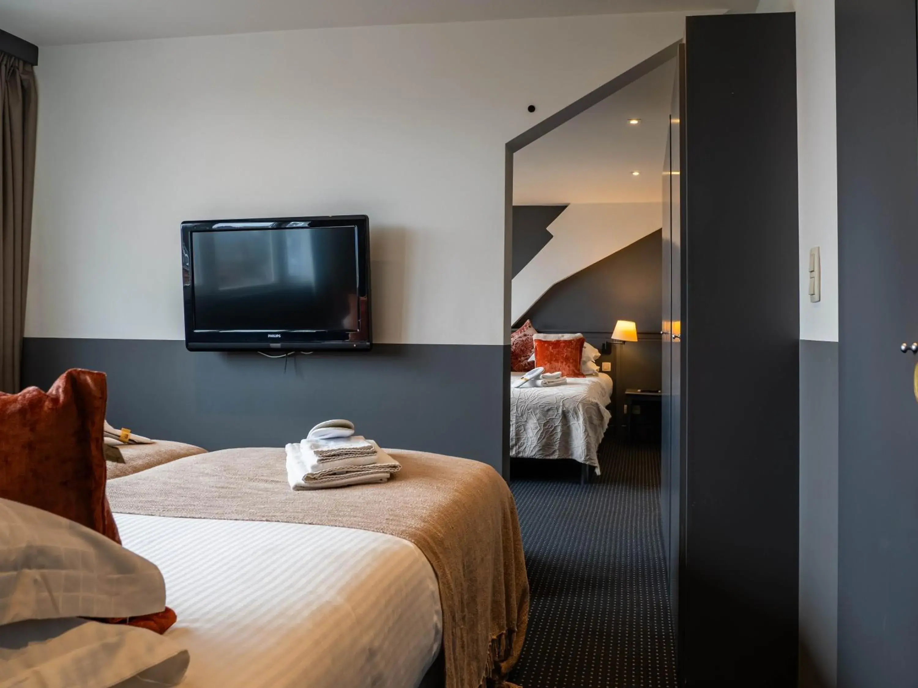 Bed, TV/Entertainment Center in Hotel Gravensteen