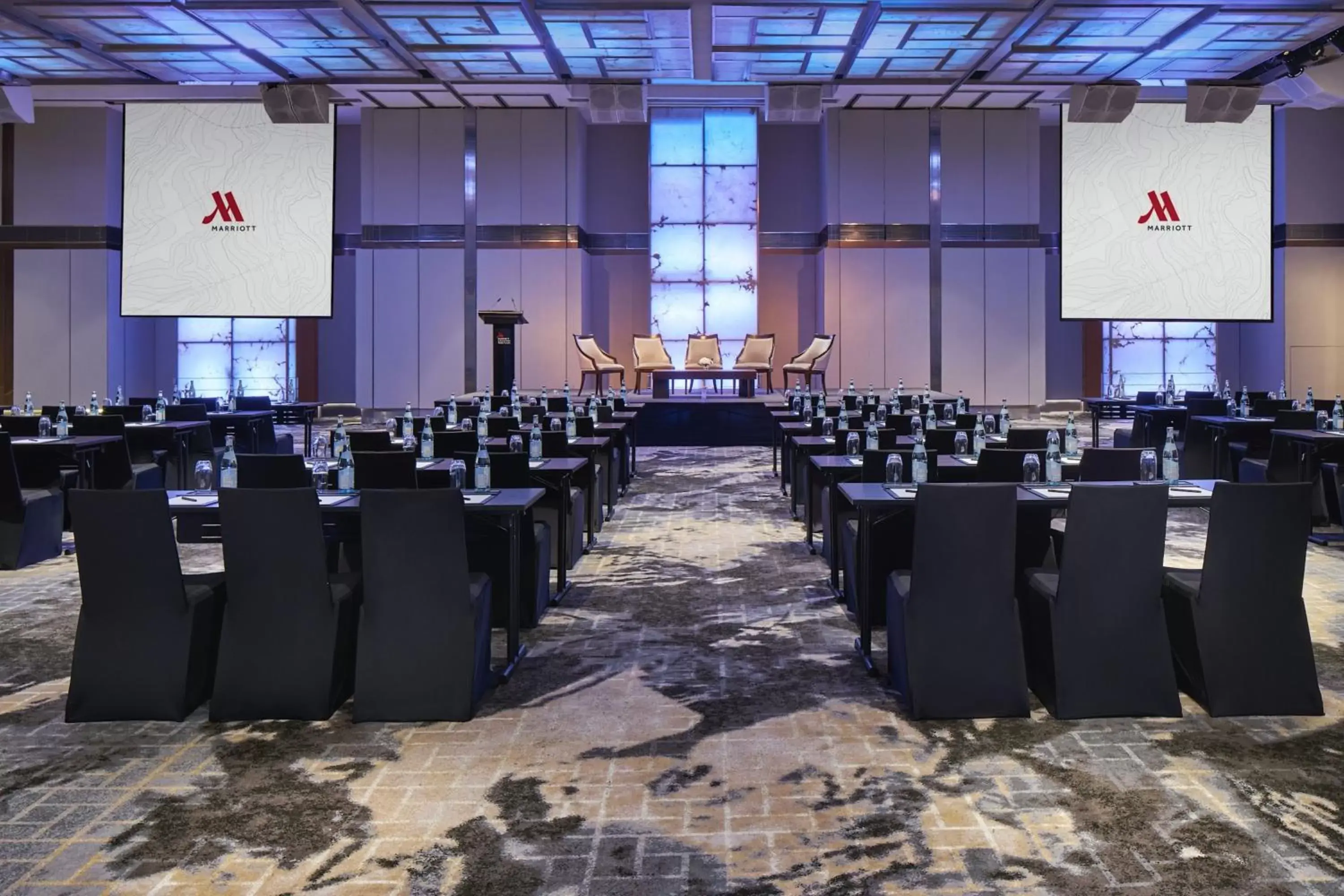 Meeting/conference room in Singapore Marriott Tang Plaza Hotel