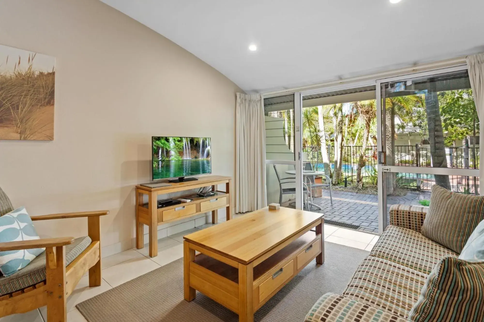 Living room, Seating Area in Caribbean Noosa