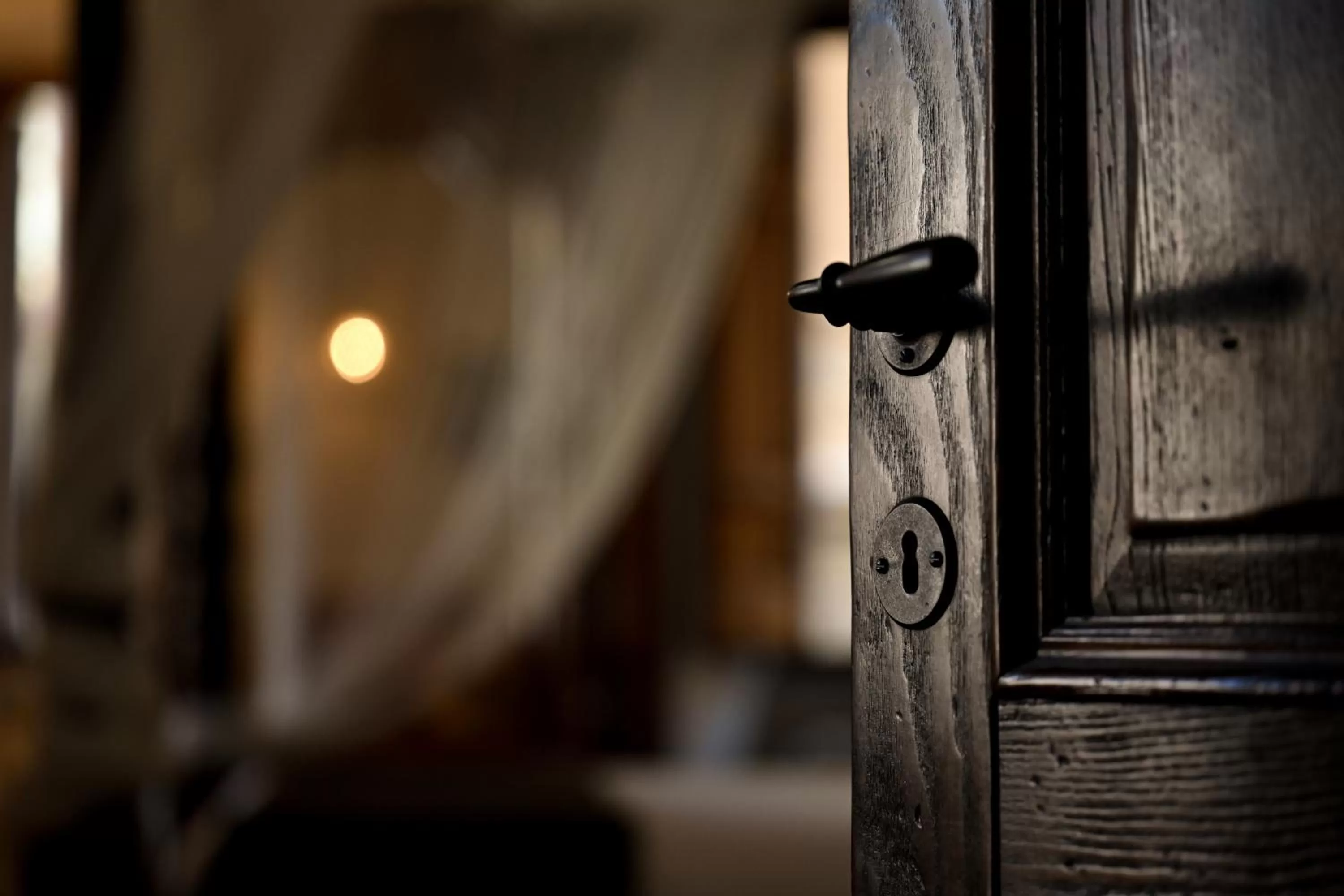 Decorative detail in Residenze Romanae - Vicolo dell'Aquila