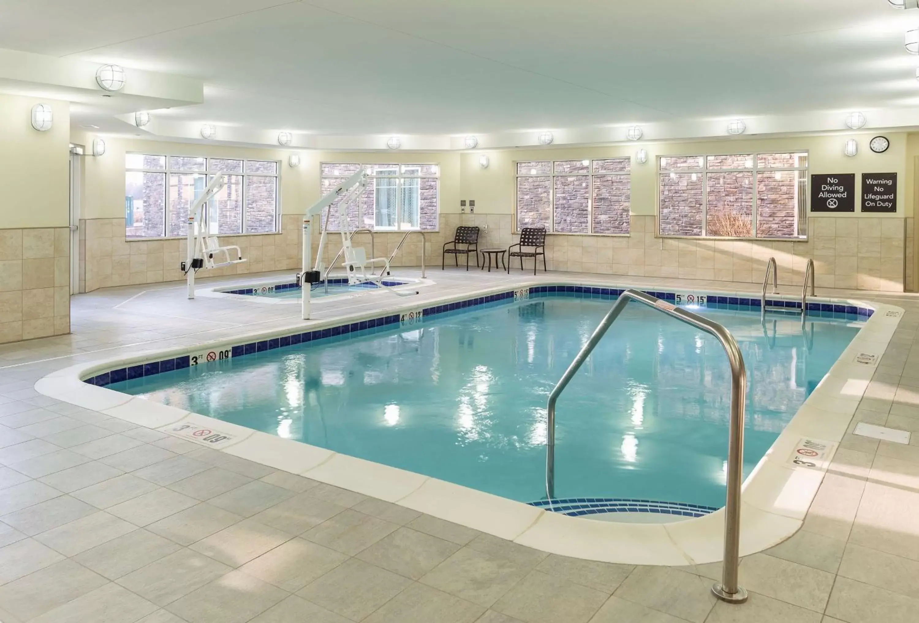 Pool view, Swimming Pool in Homewood Suites by Hilton Akron/Fairlawn