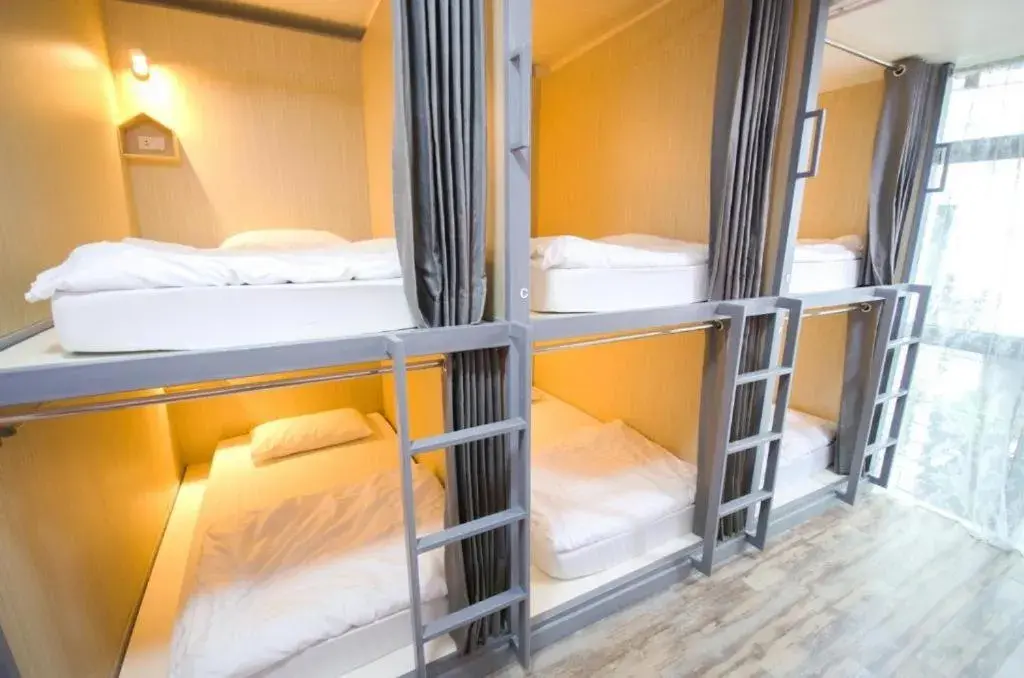 Bed, Bunk Bed in Good Day Hostel