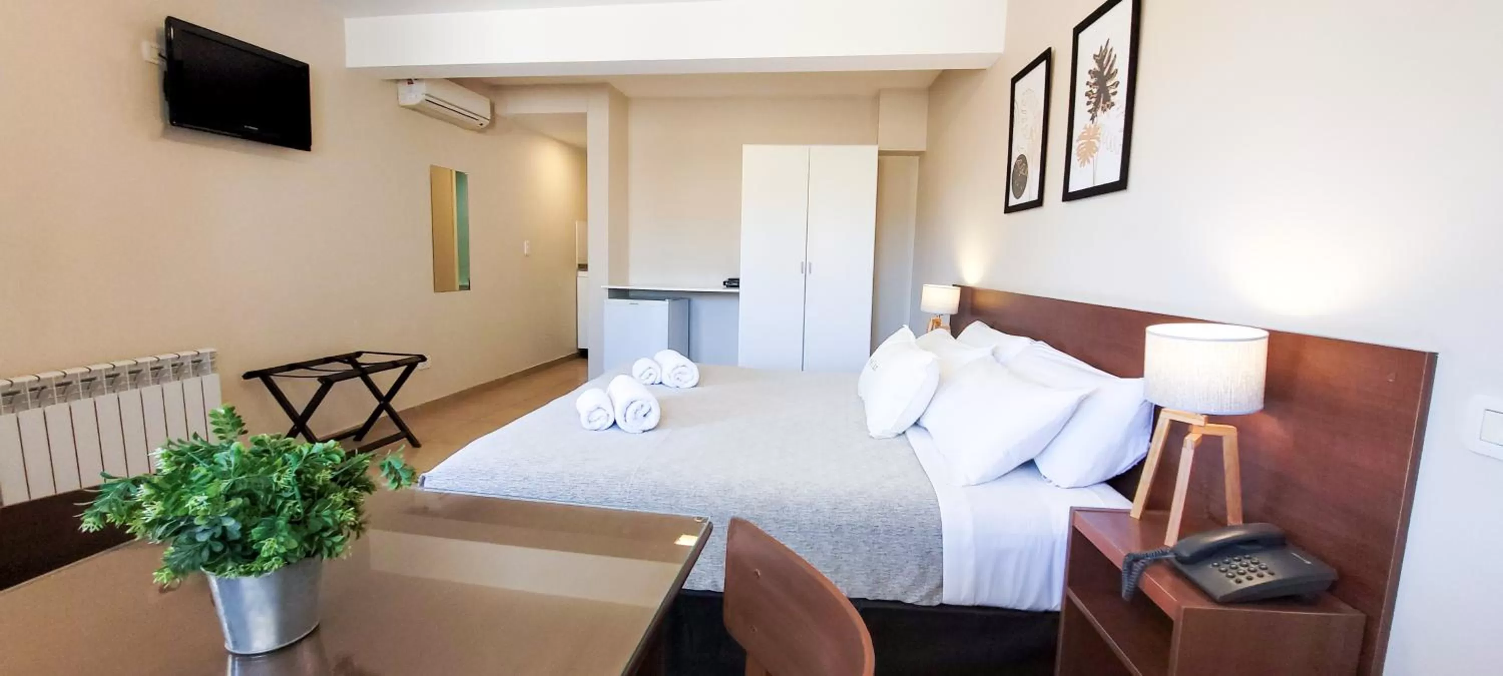 Bed in Soltigua Apart Hotel Mendoza