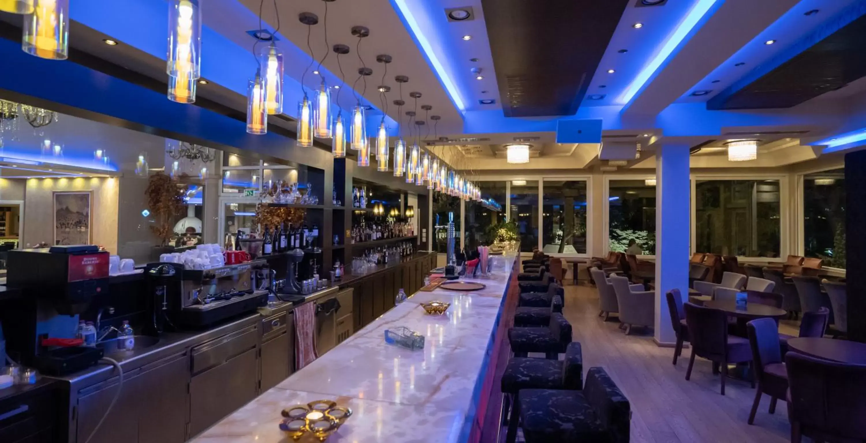 Staff, Restaurant/Places to Eat in Hotel Pantelidis