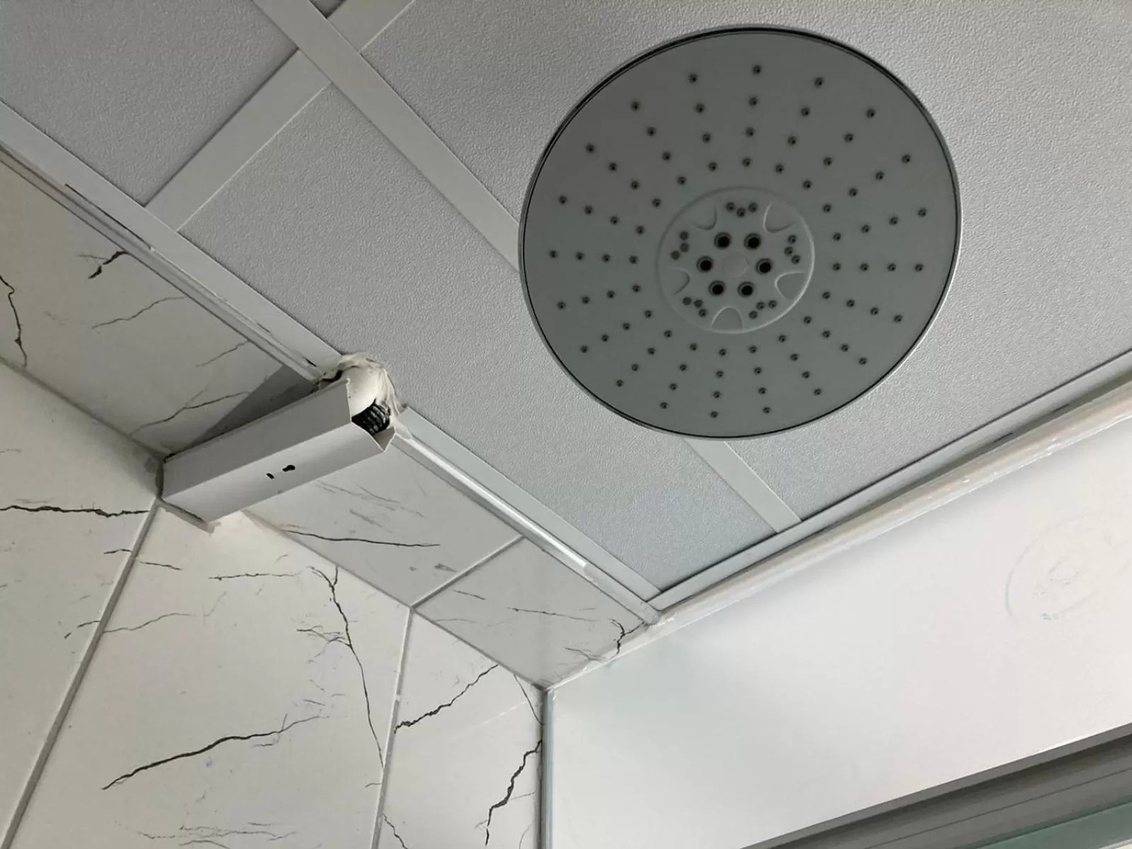 Bathroom in NR1 HOTEL