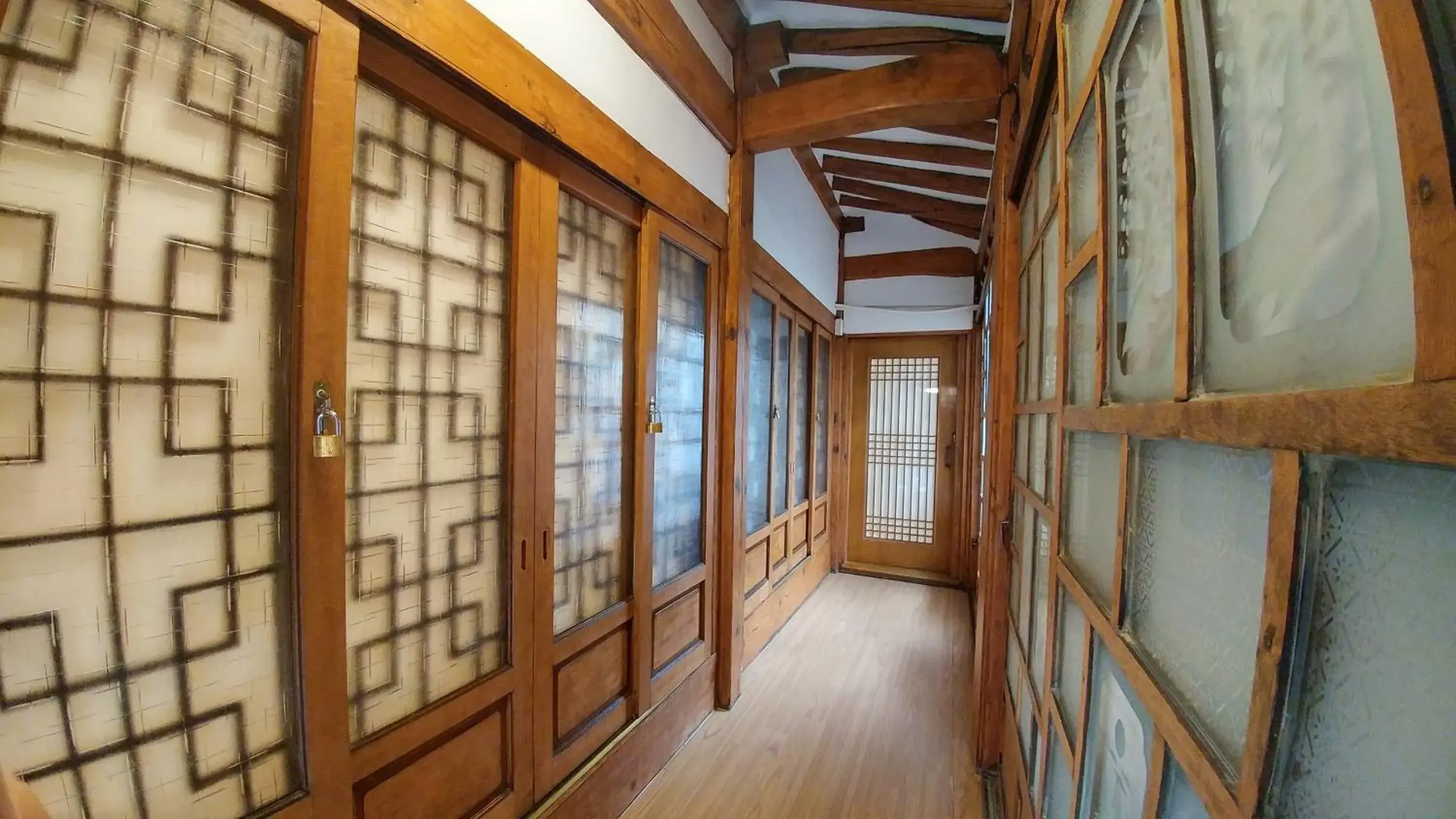 Decorative detail in Sophia Hanok Guesthouse